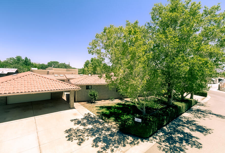701 LOS POBLANOS RANCH Road NW