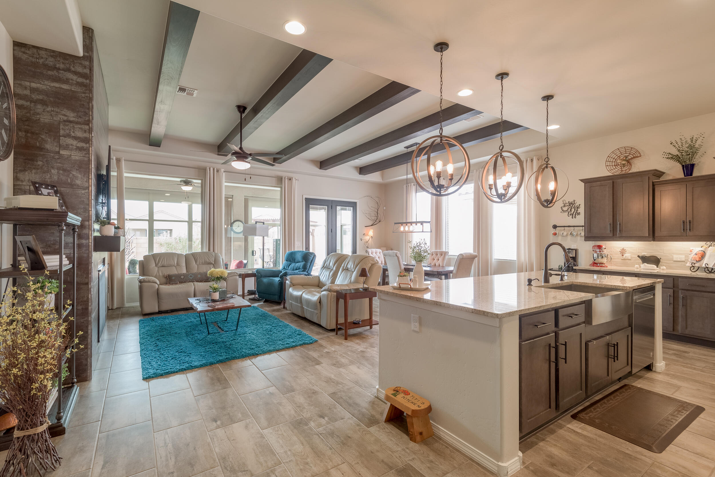 4081 MOUNTAIN TRAIL Loop NE