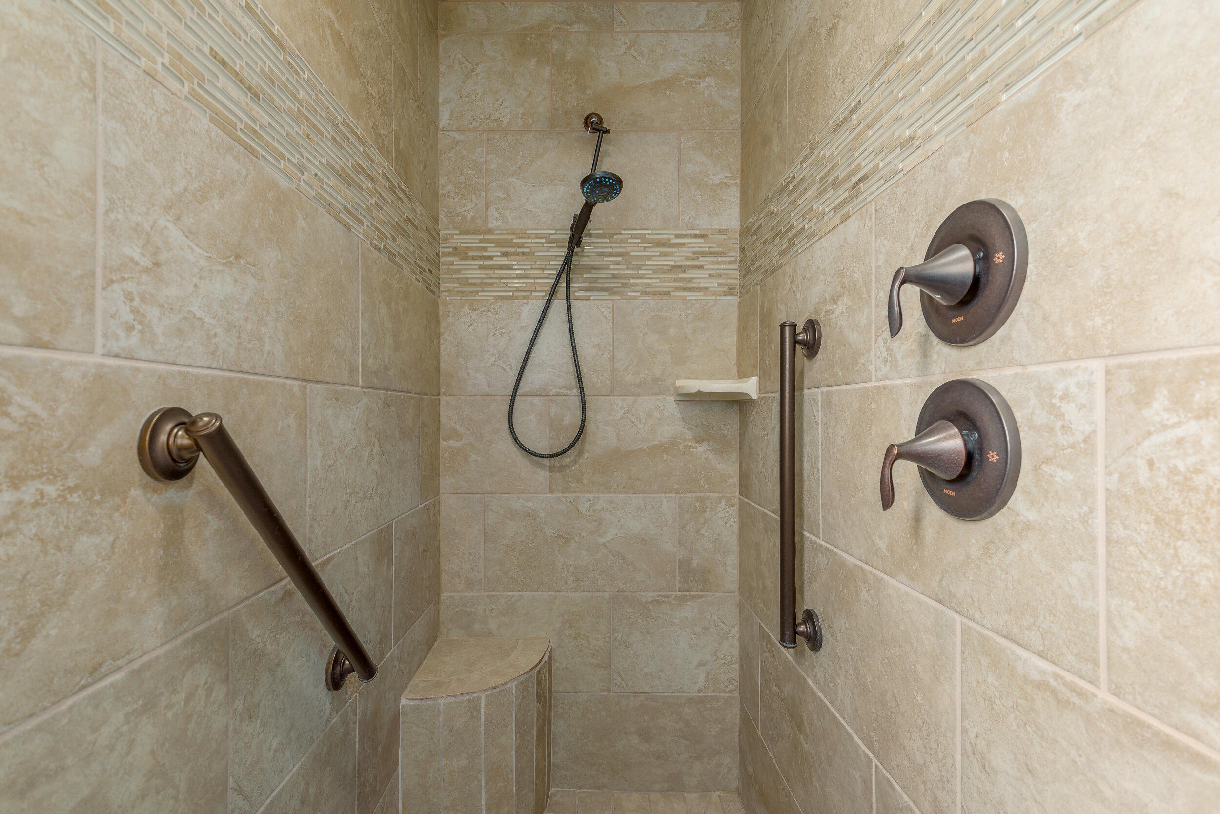 4081 MOUNTAIN TRAIL Loop NE