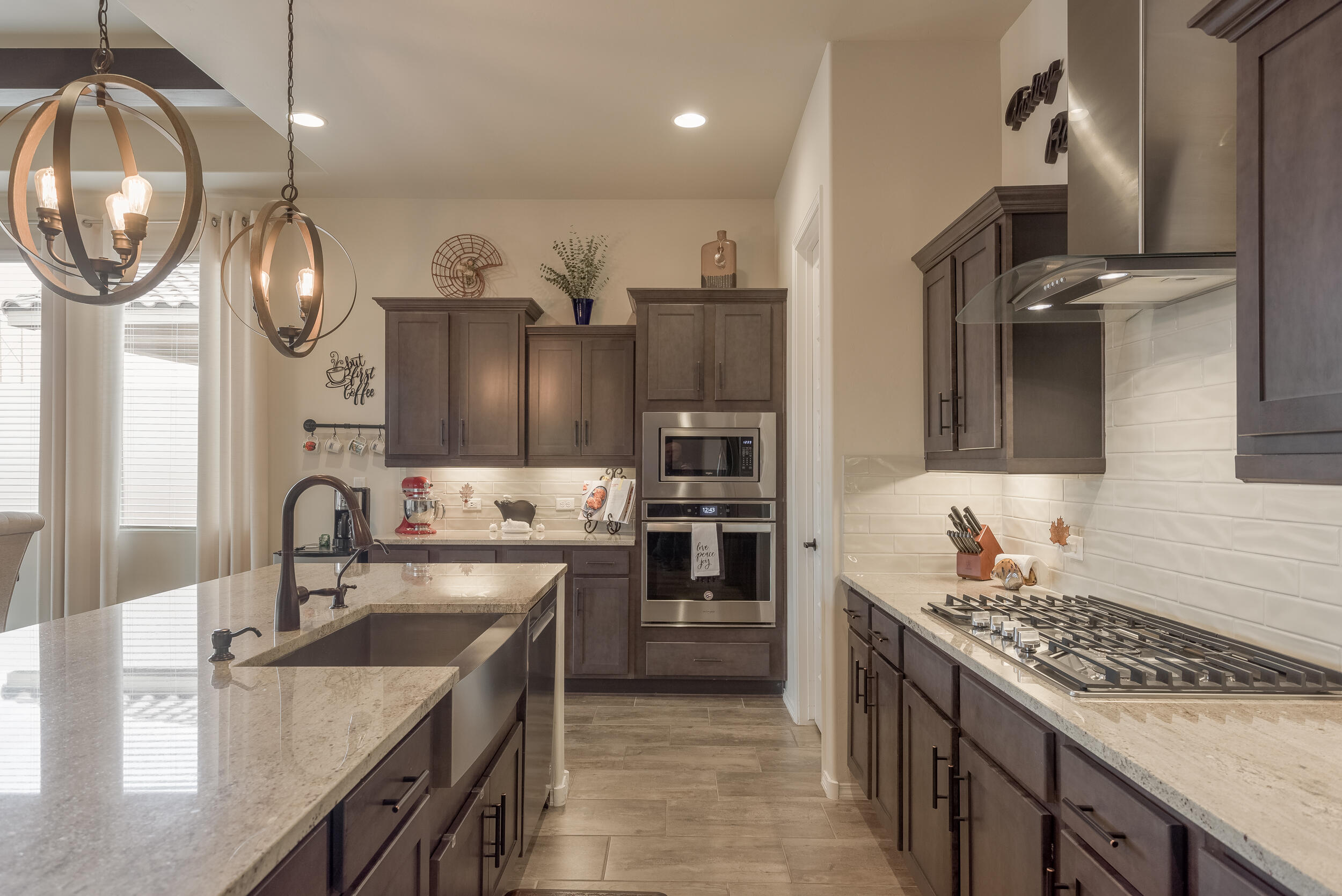 4081 MOUNTAIN TRAIL Loop NE
