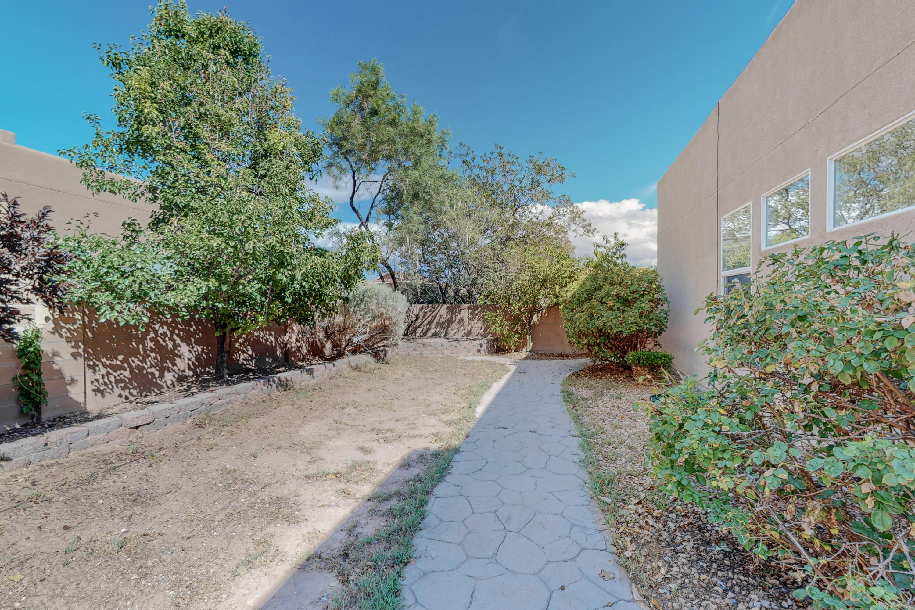 7139 CROSSWINDS Trail NW
