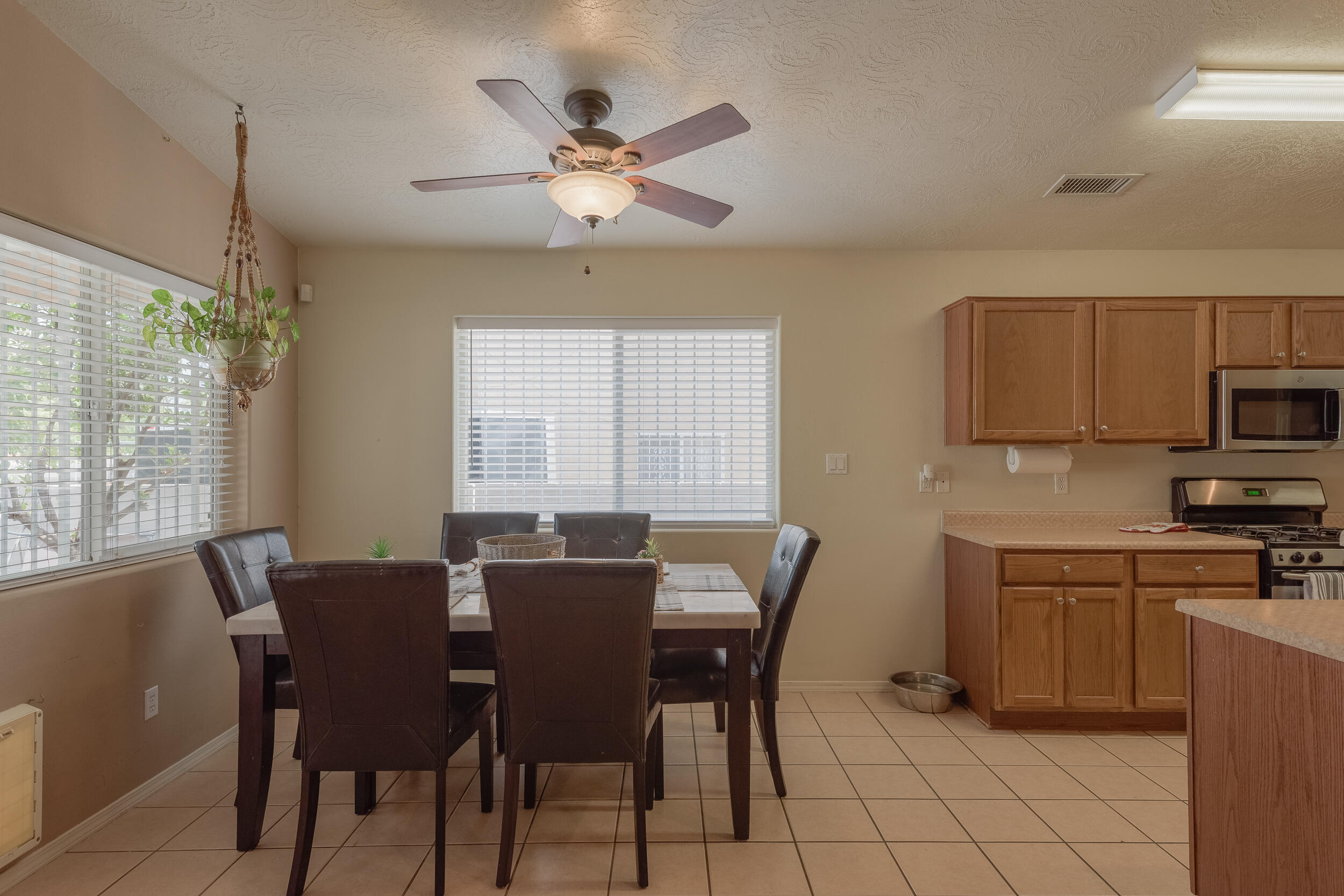 6815 CALLE CIELO SW