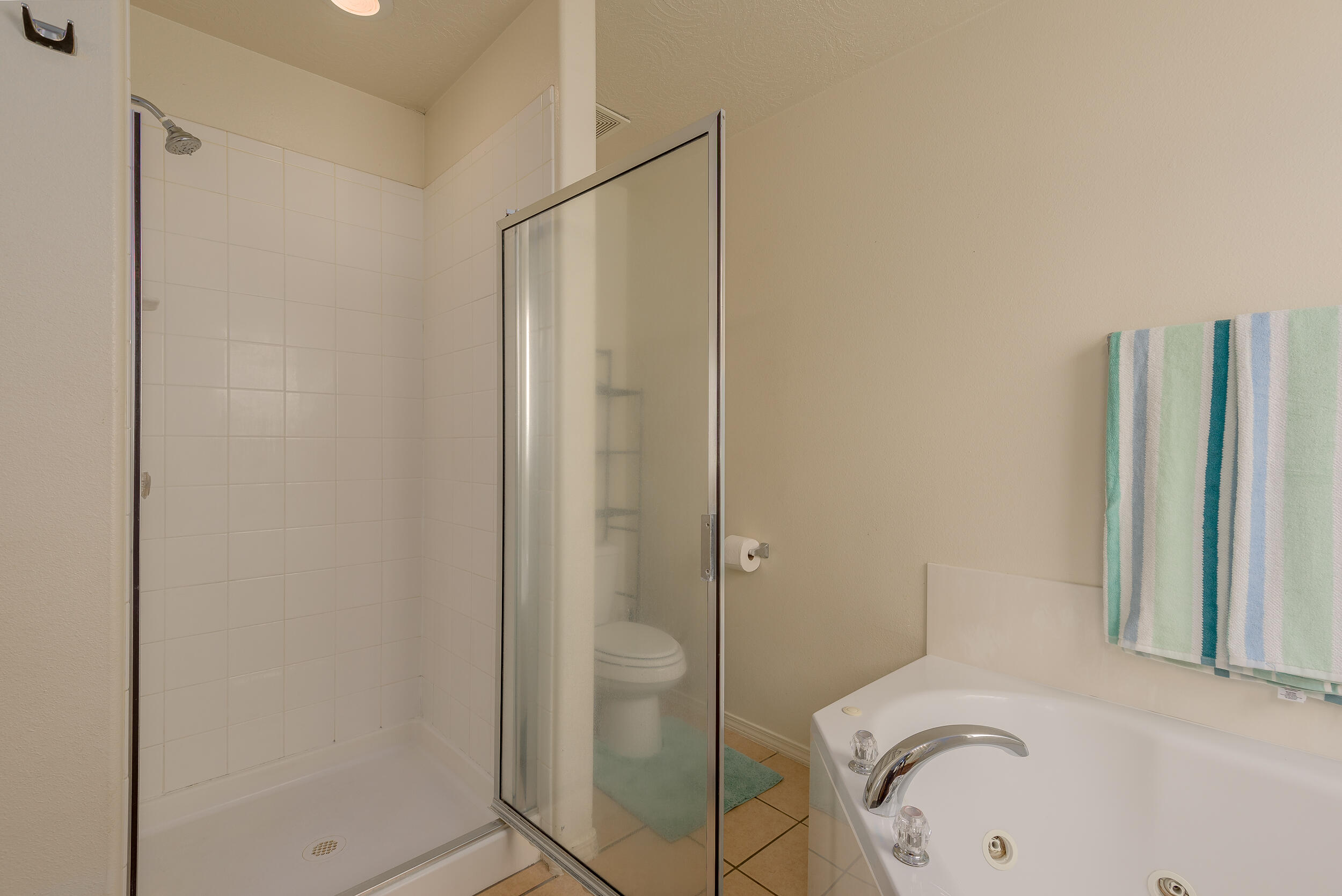 6815 CALLE CIELO SW