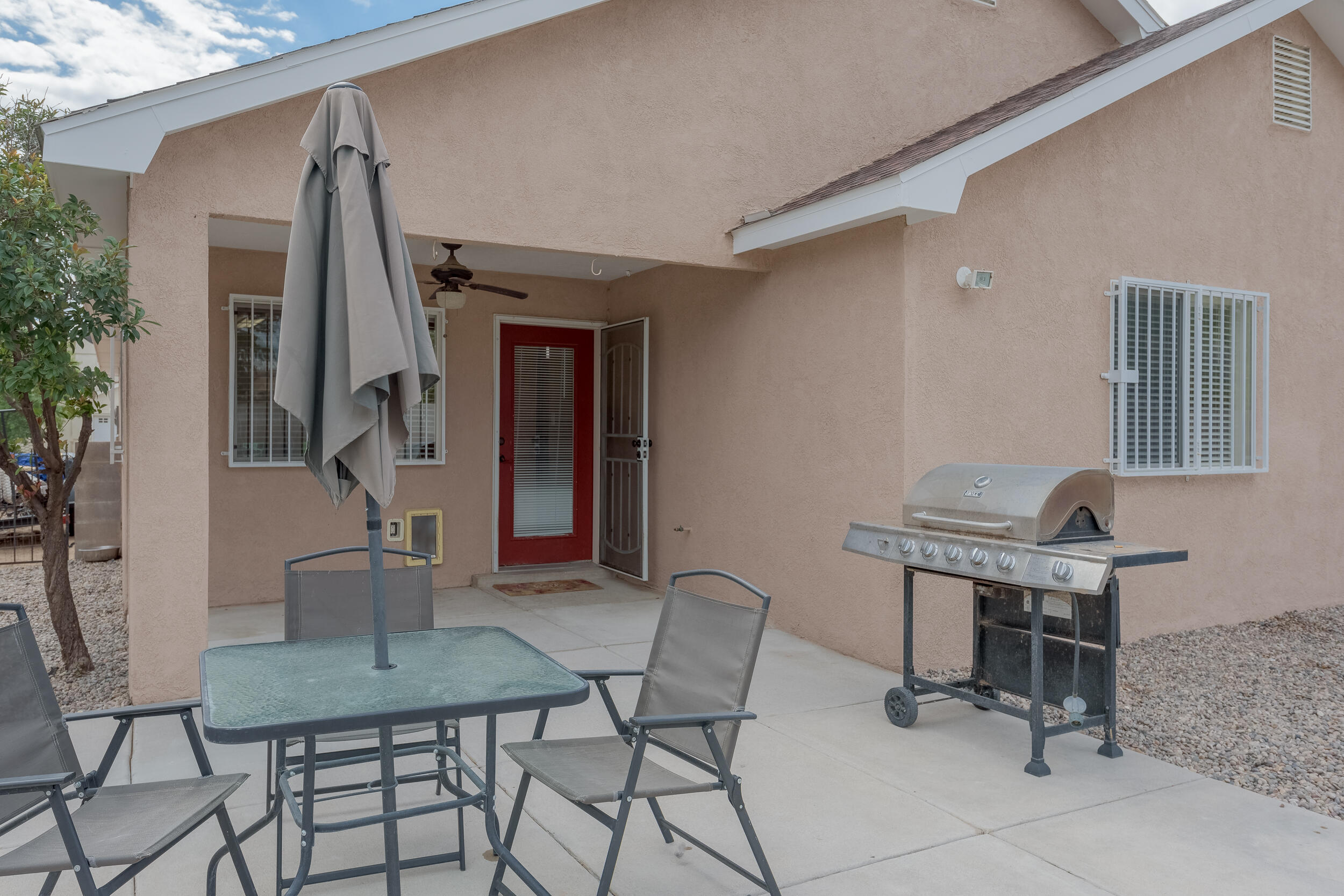 6815 CALLE CIELO SW