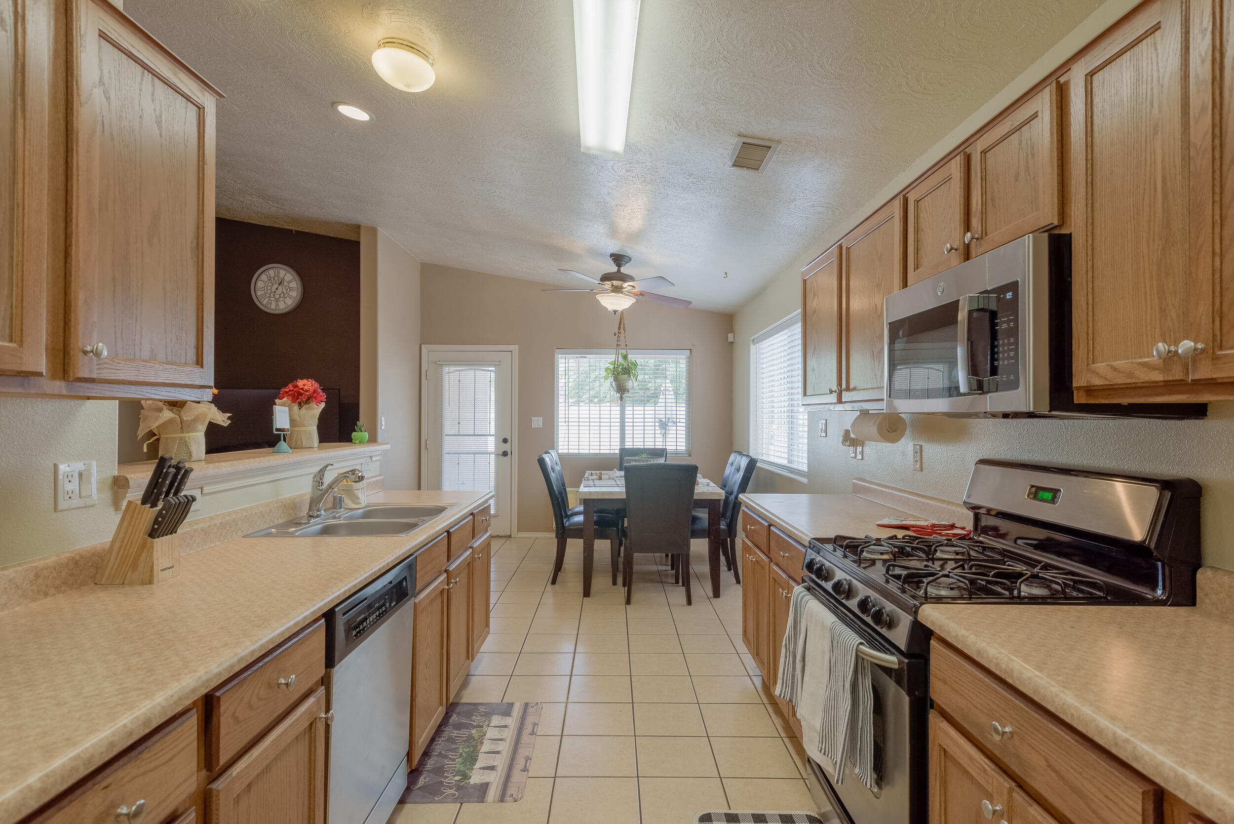 6815 CALLE CIELO SW