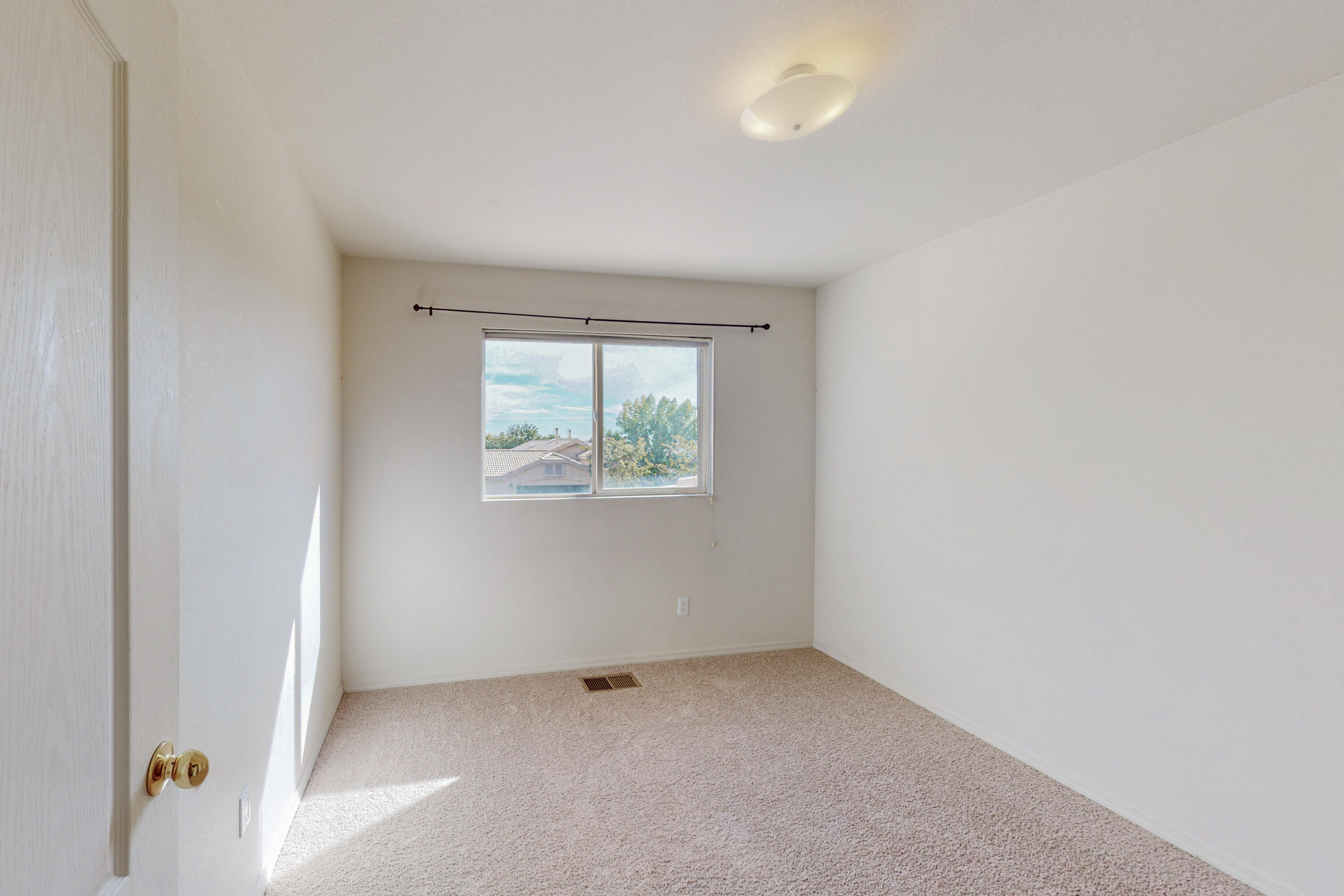 7151 DEER CANYON Avenue NE