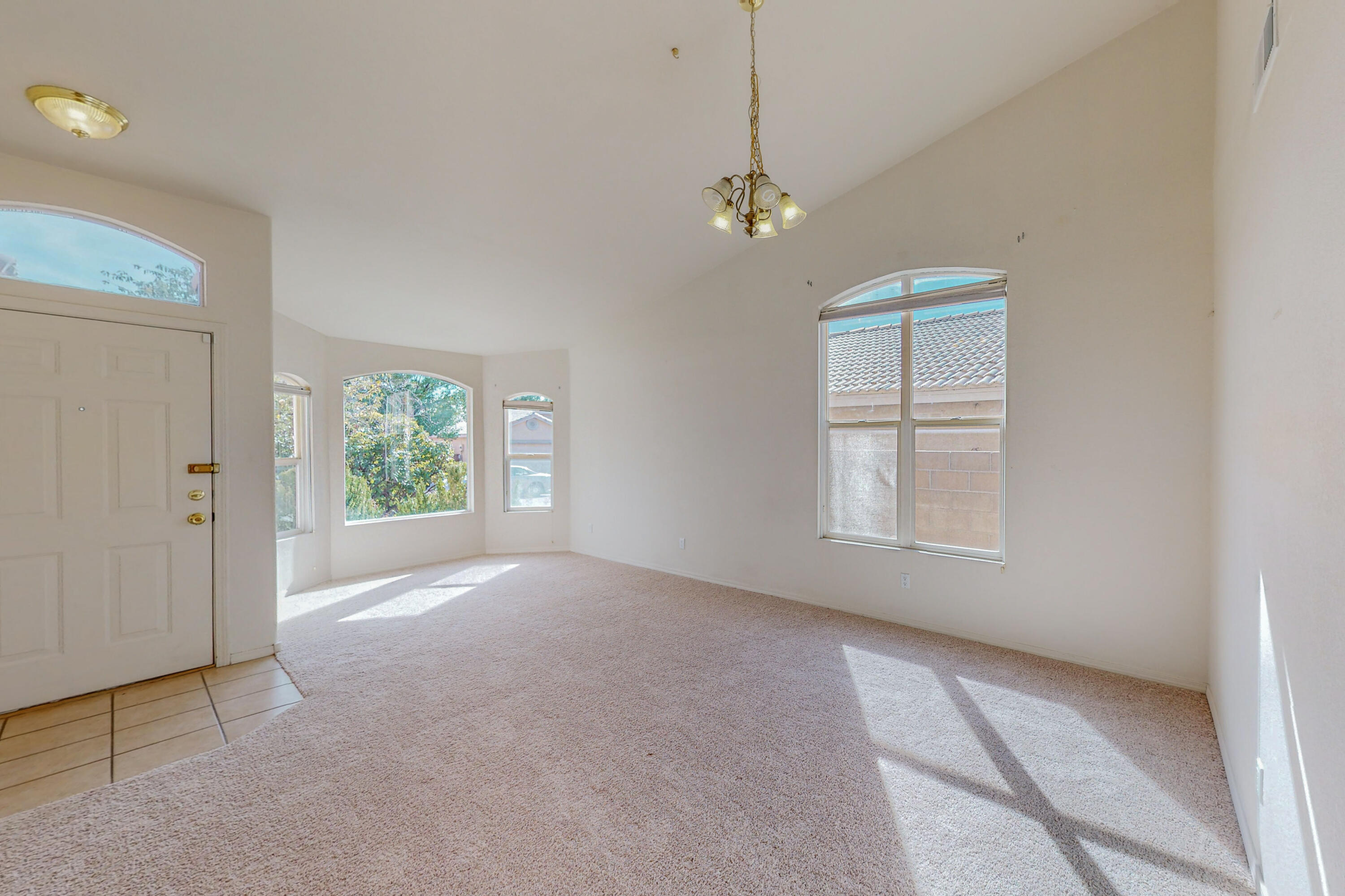 7151 DEER CANYON Avenue NE