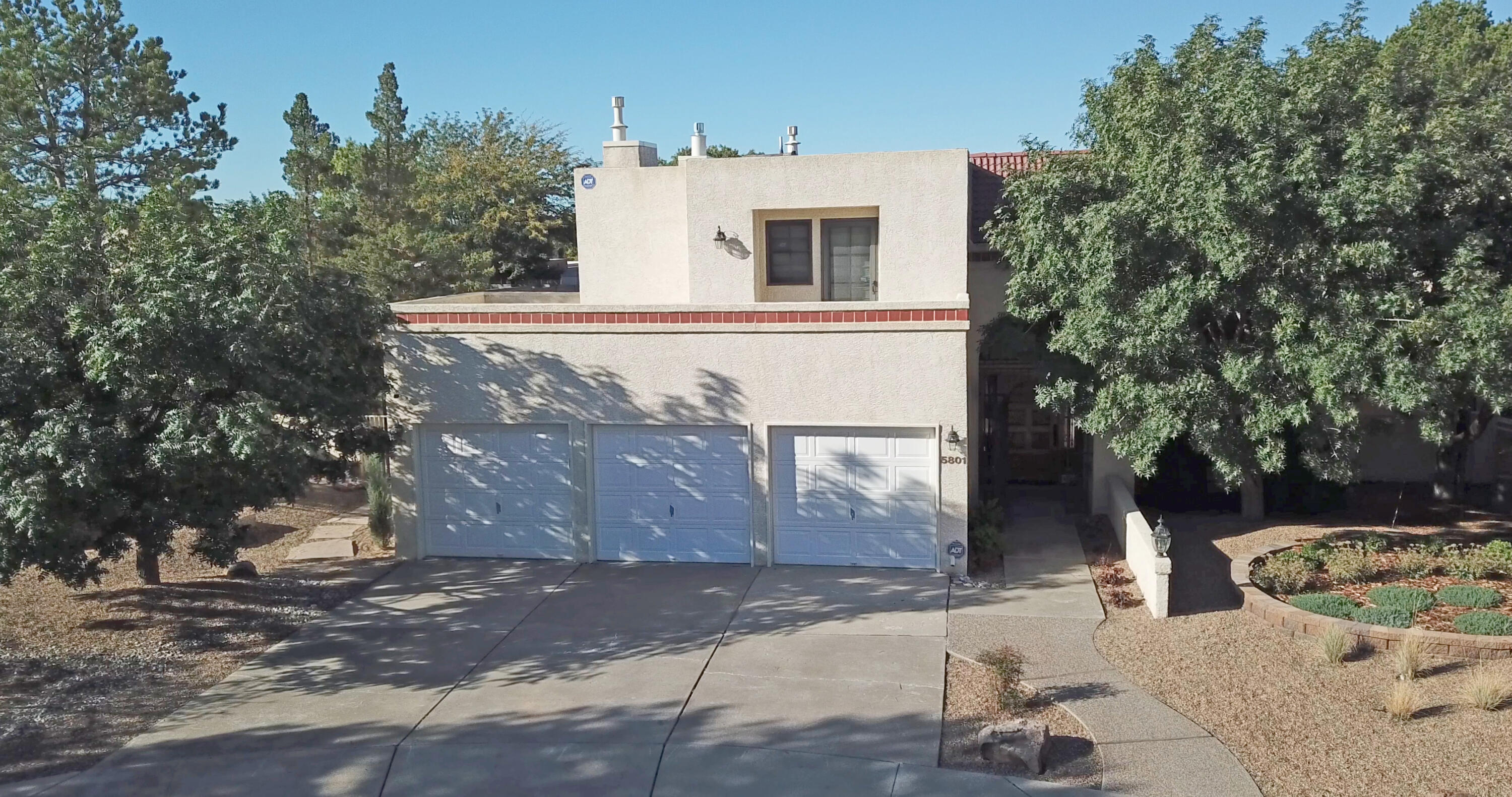 5801 CANYON CREST Place NE
