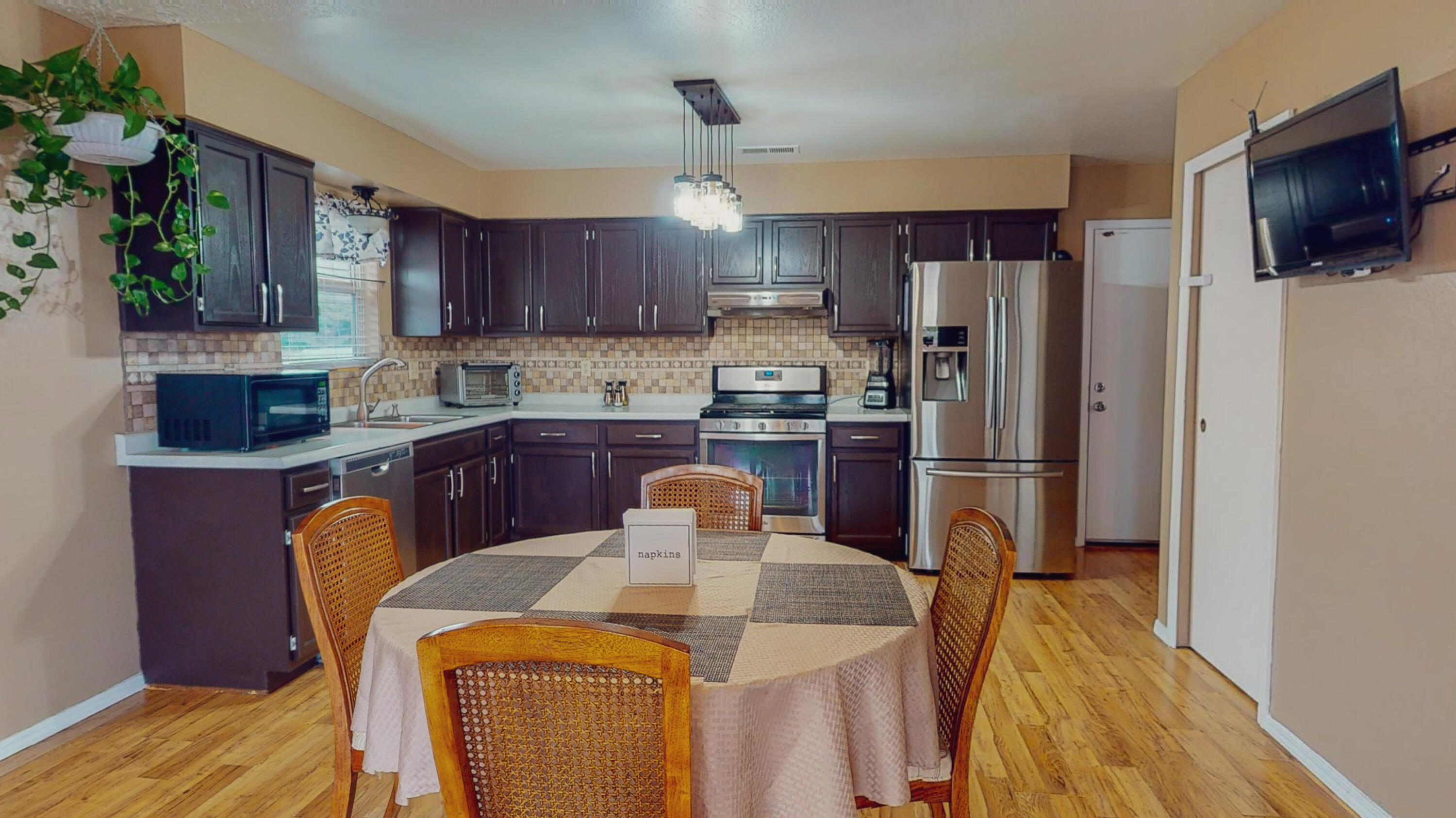 1123 CASCADE Road SE