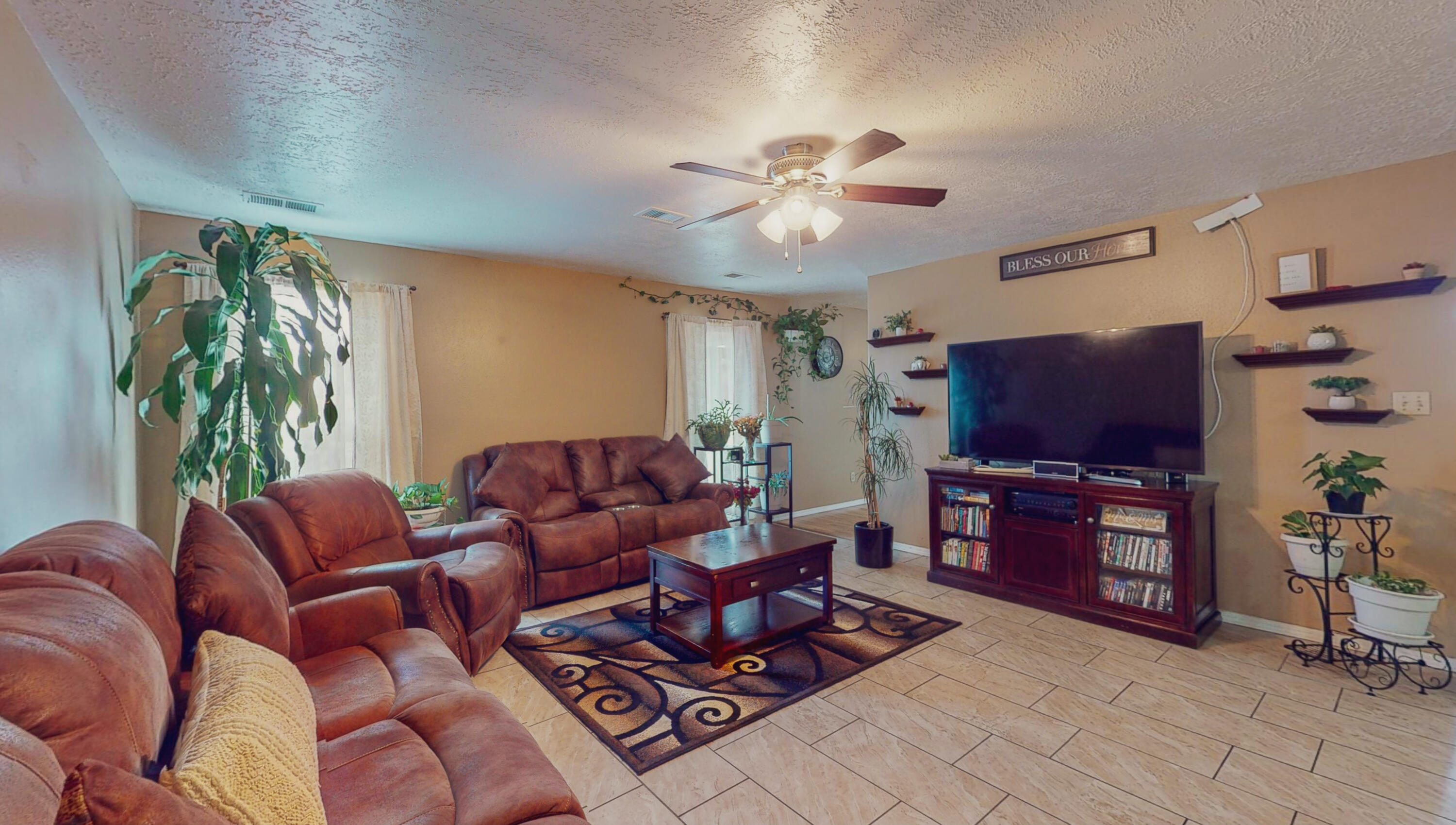 1123 CASCADE Road SE