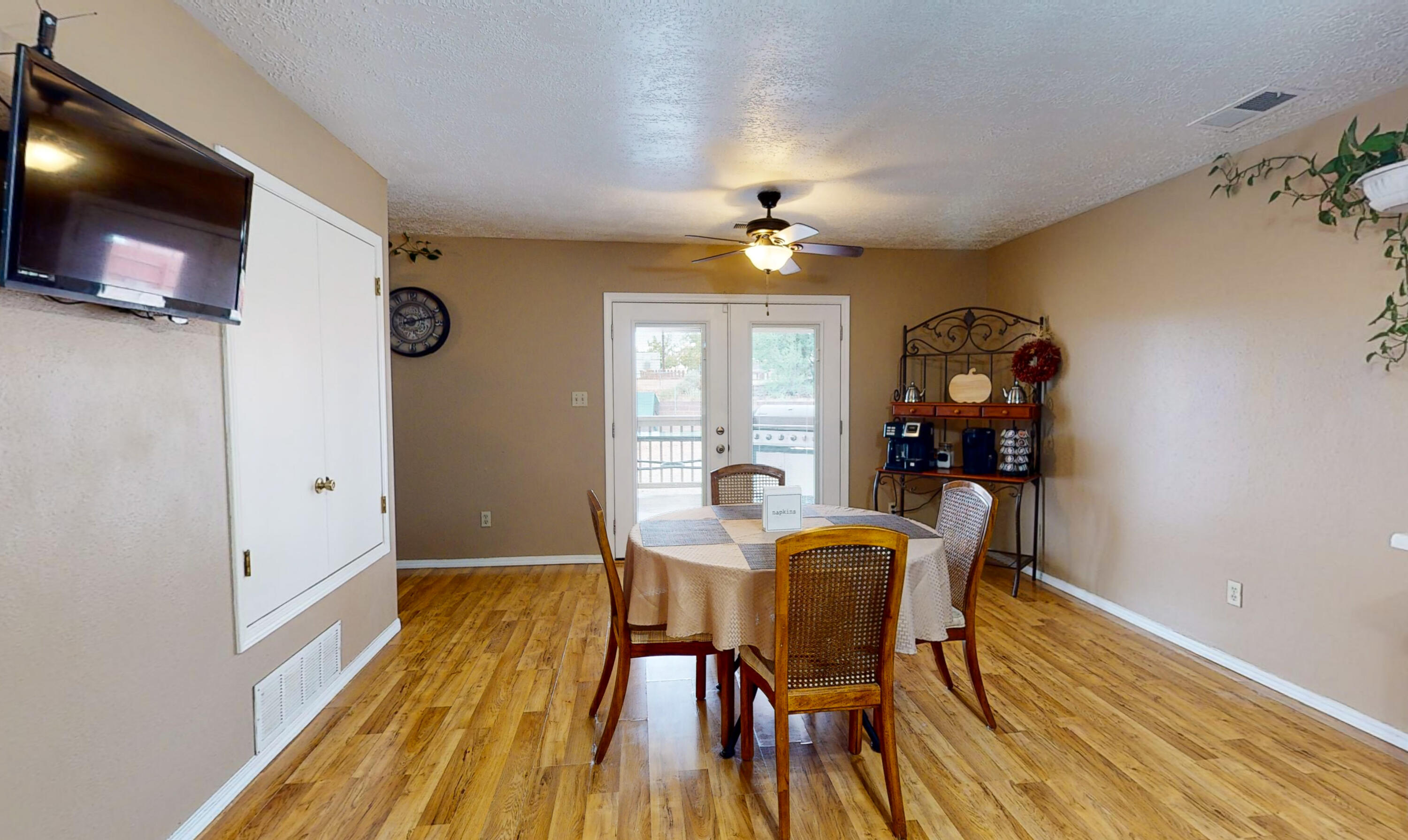 1123 CASCADE Road SE