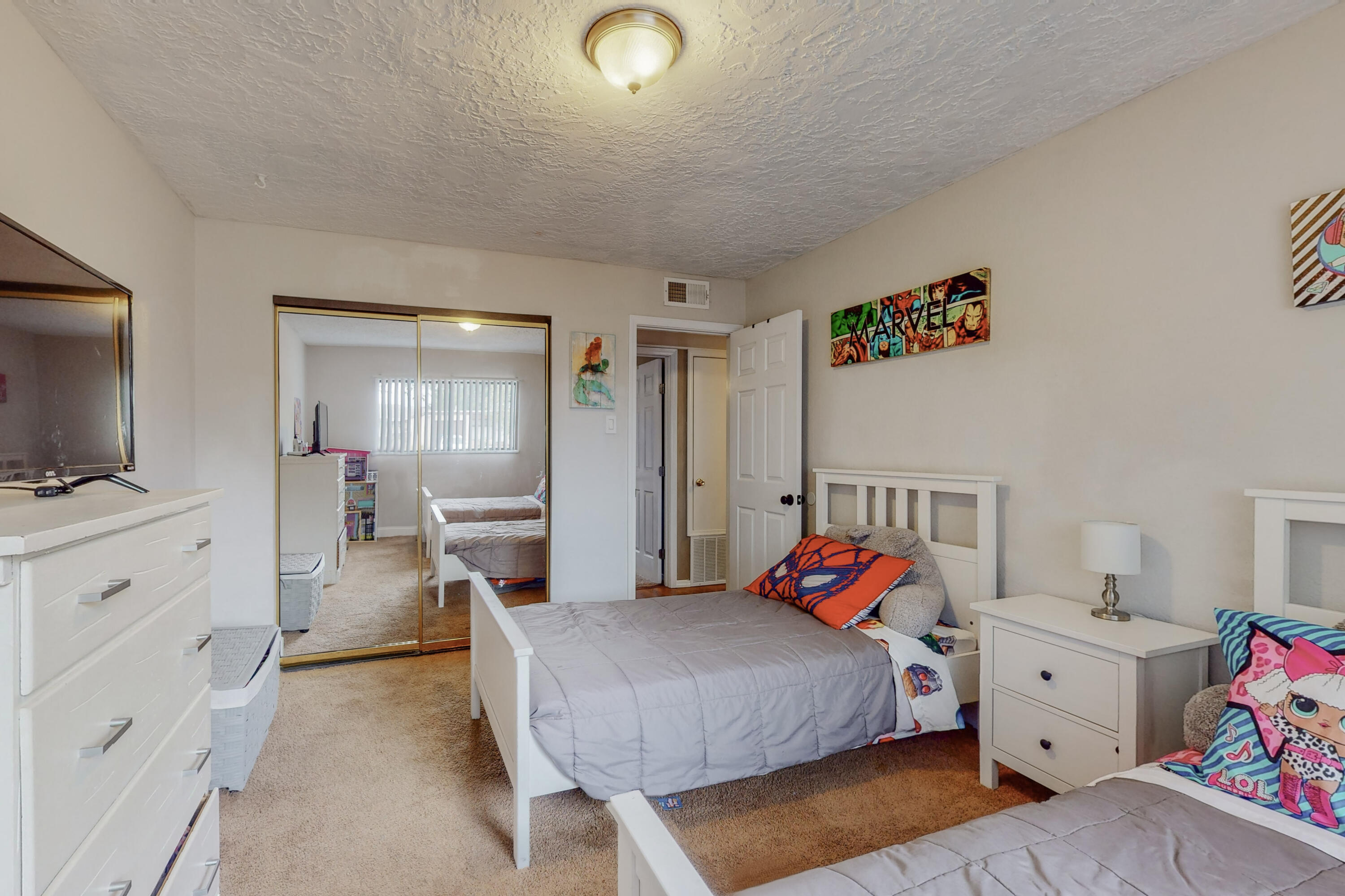 3702 JEANNE Court NE