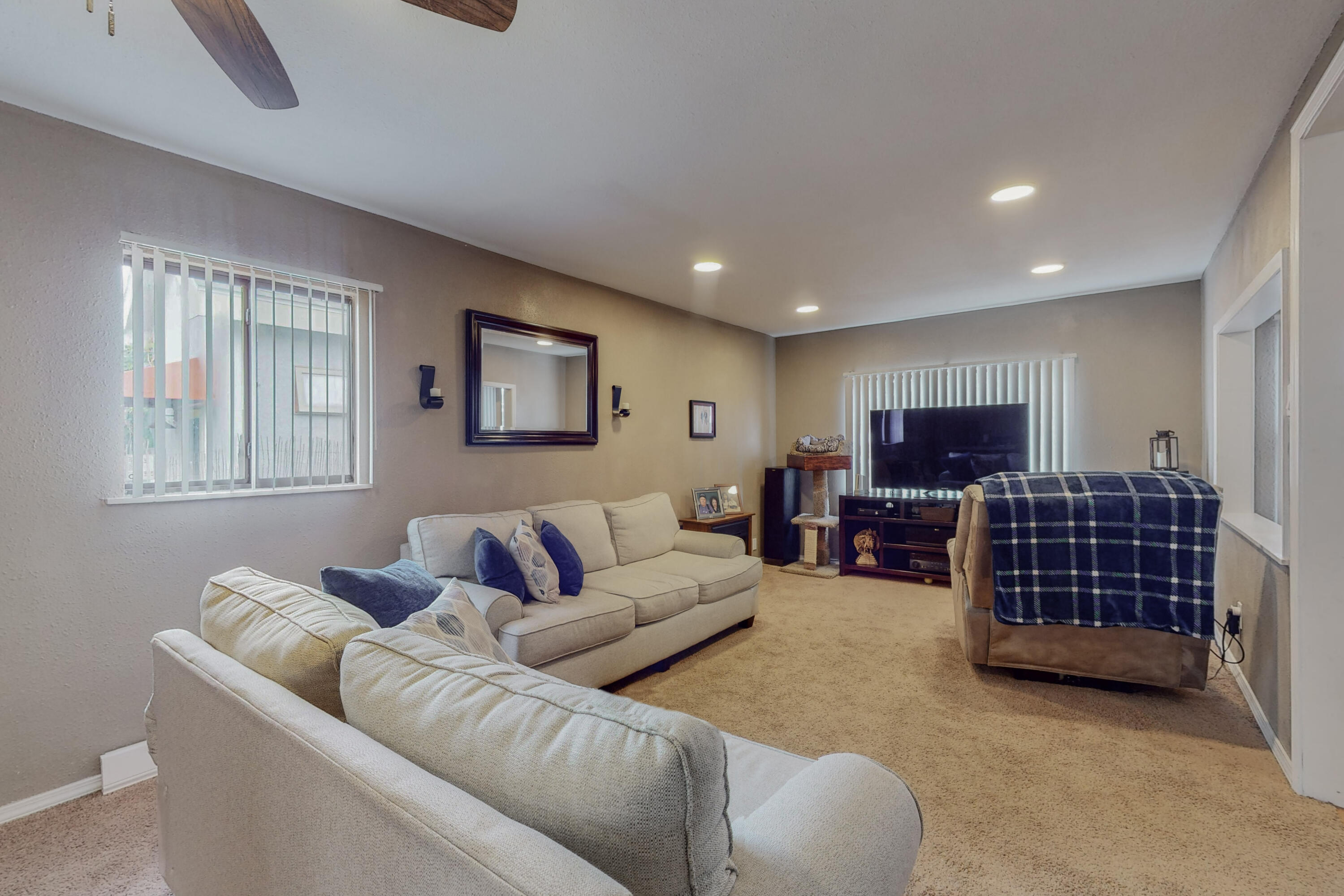 3702 JEANNE Court NE