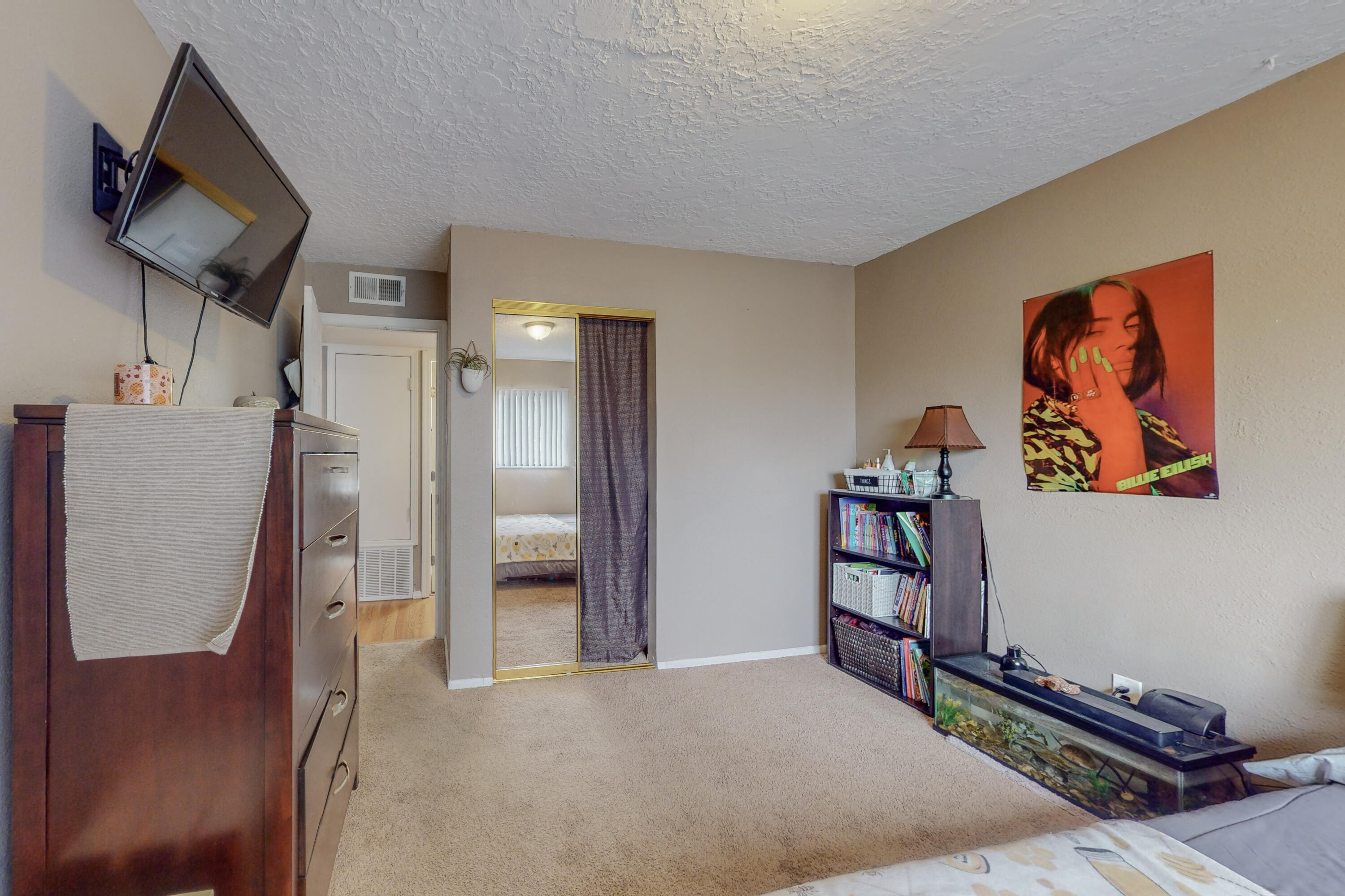 3702 JEANNE Court NE