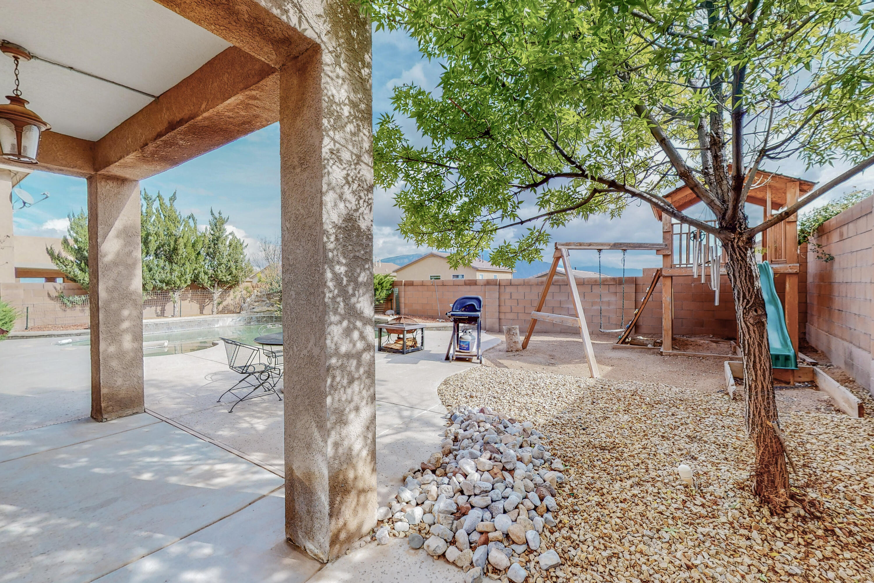 7109 FAIRBANKS Drive NE