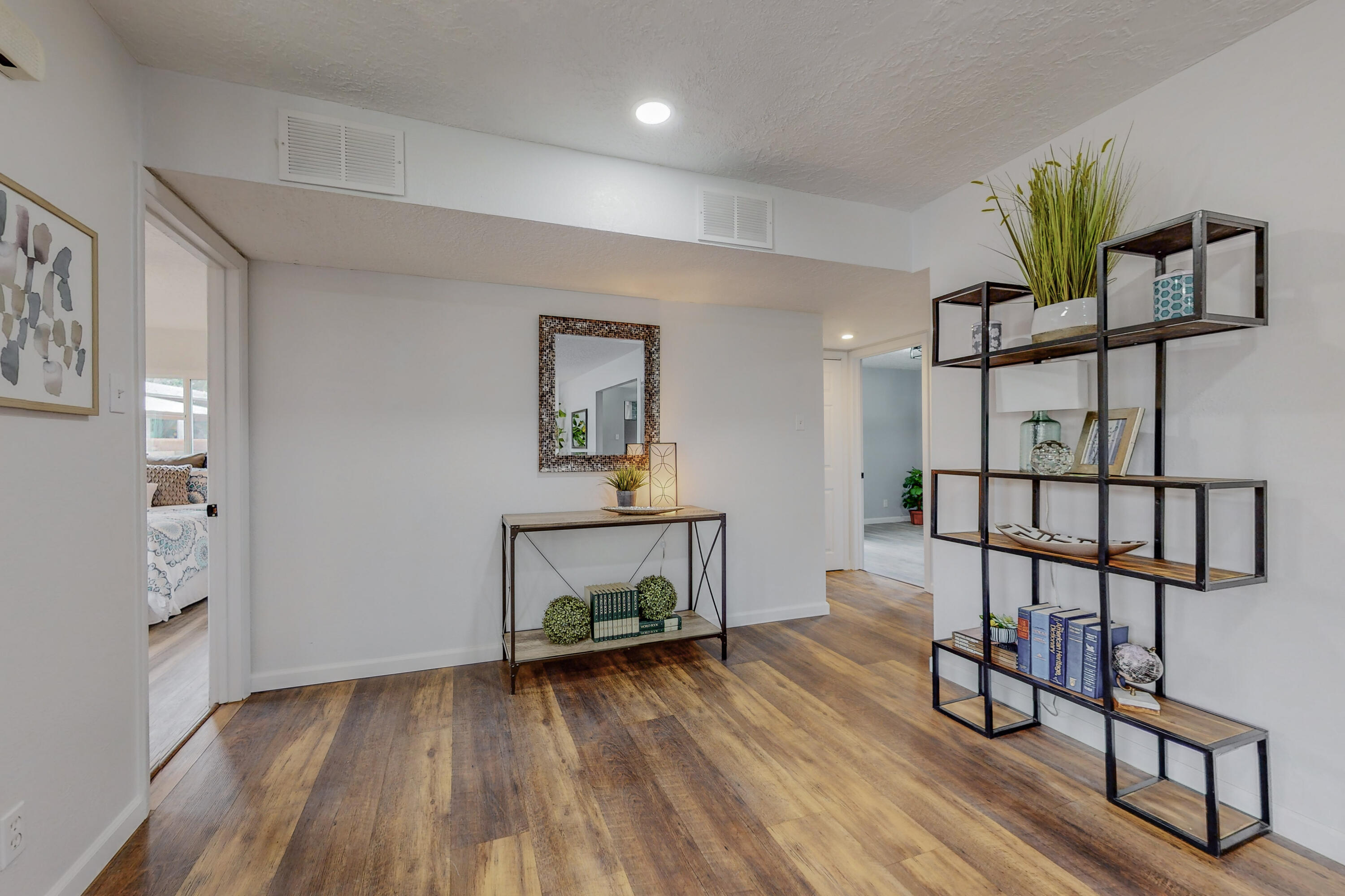 3704 JEANNE Court NE