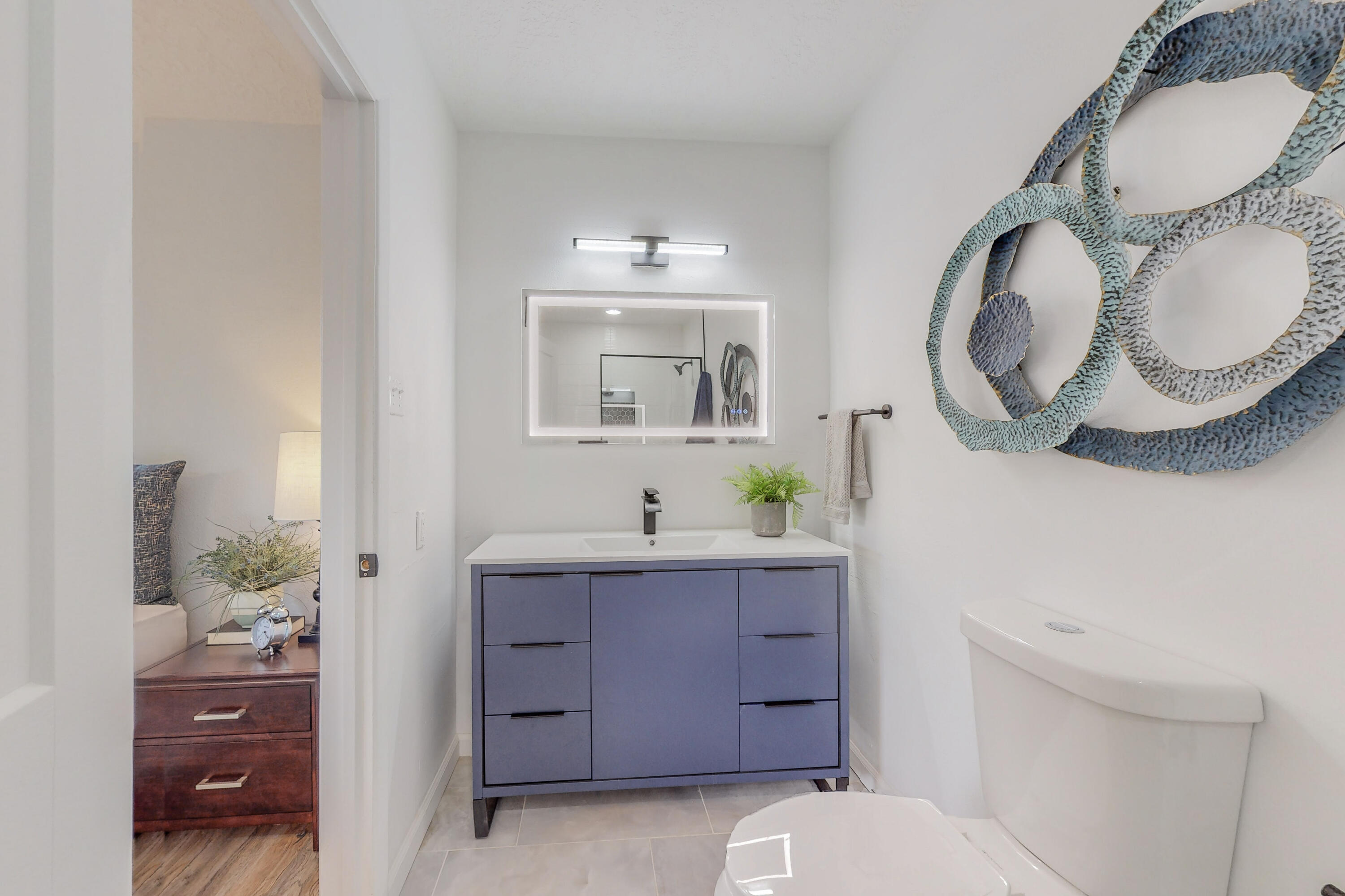 3704 JEANNE Court NE