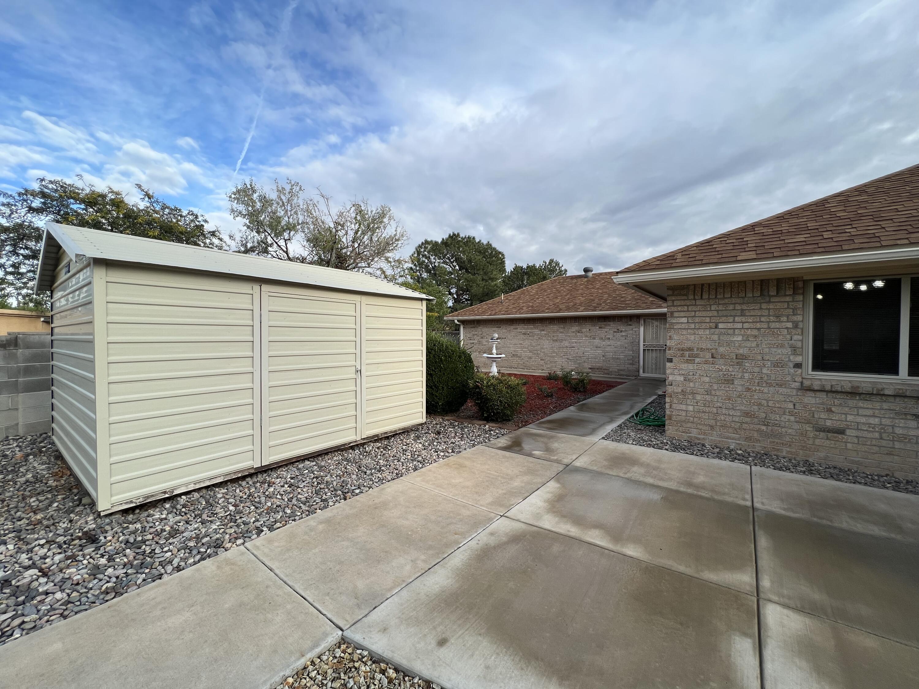 5003 RUSSELL Drive NW