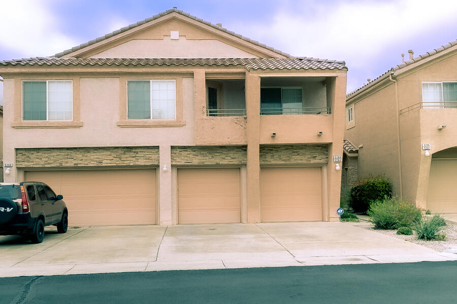 5260 MOLOKAI Street NE