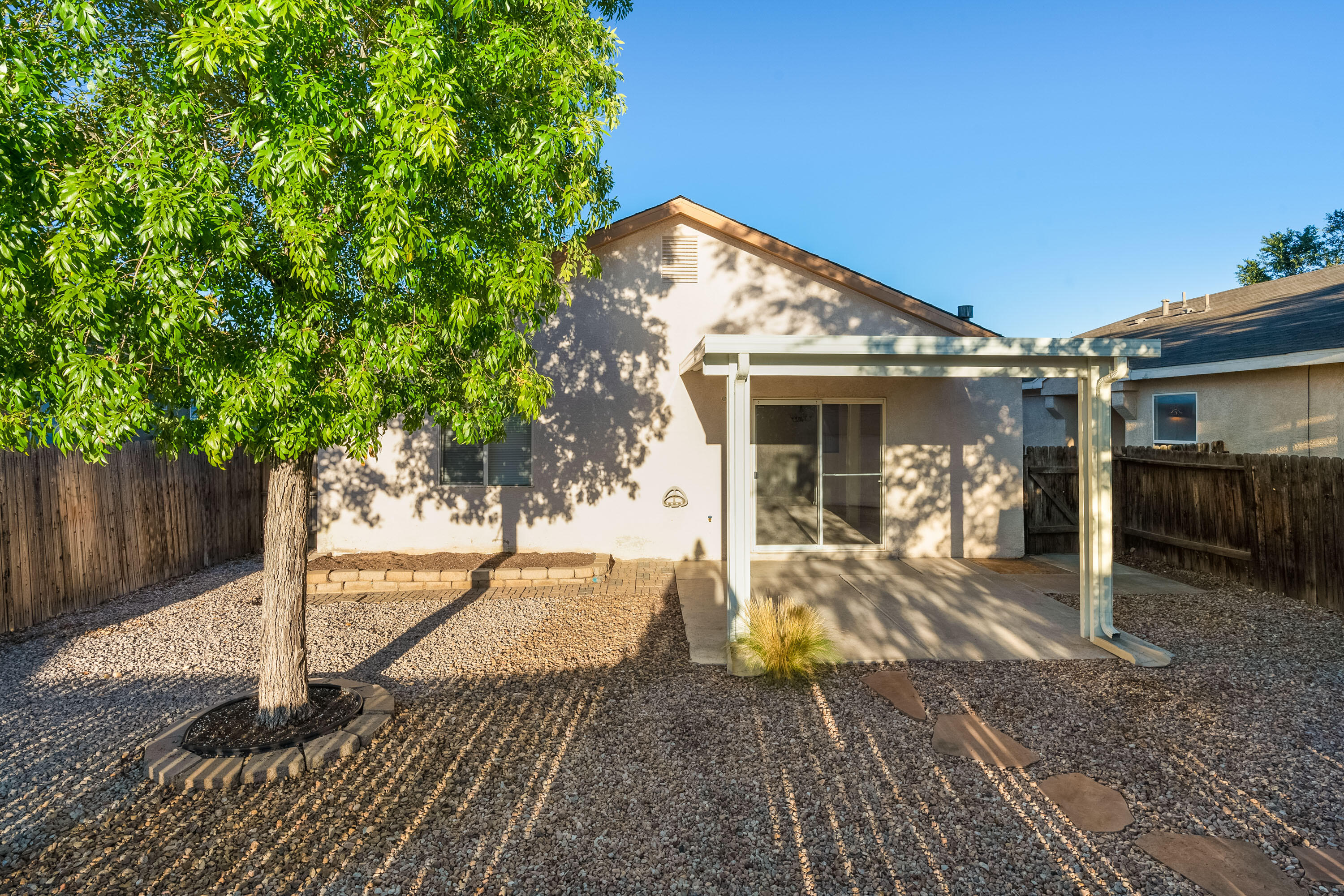 208 CALLE DEL REY SW