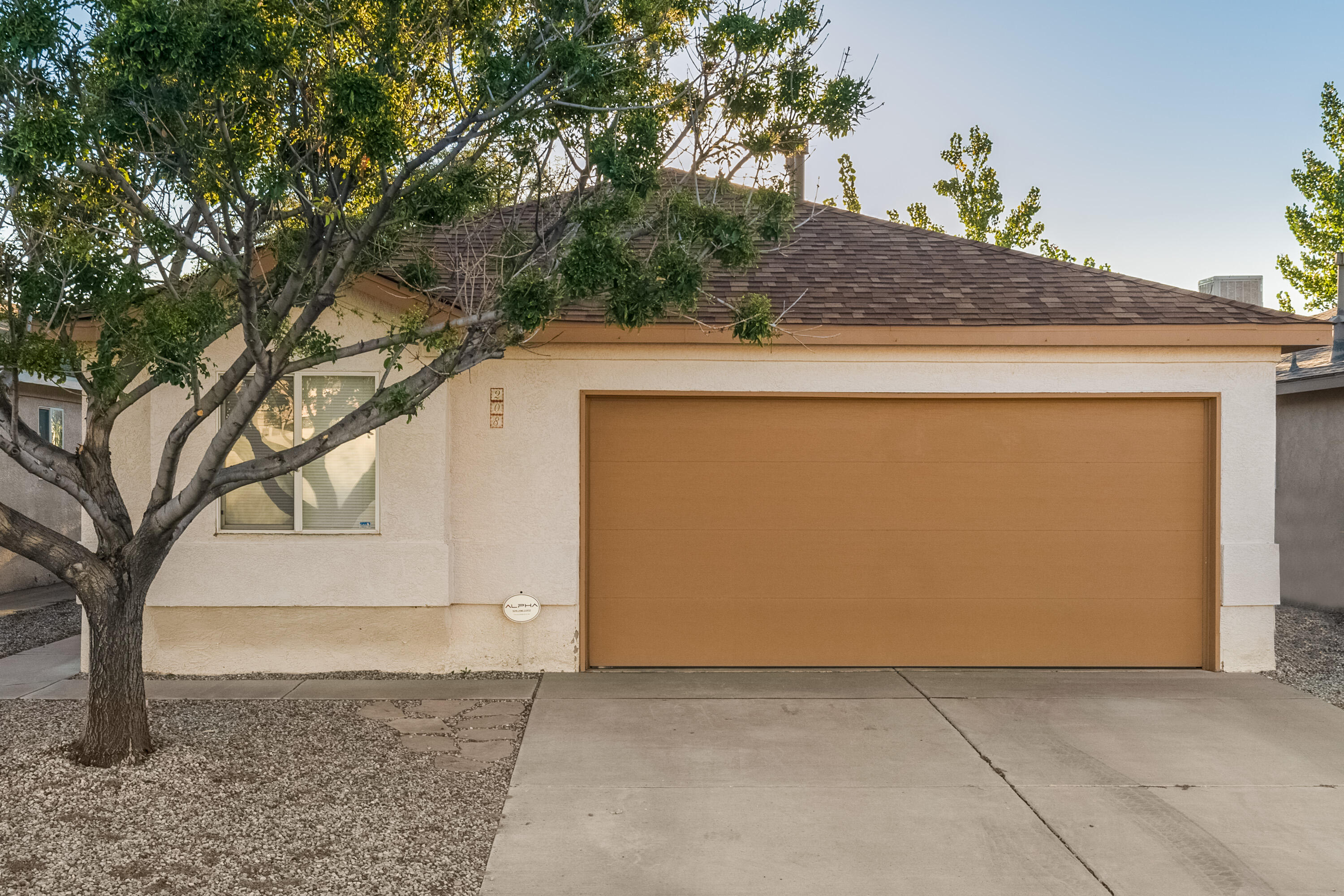 208 CALLE DEL REY SW