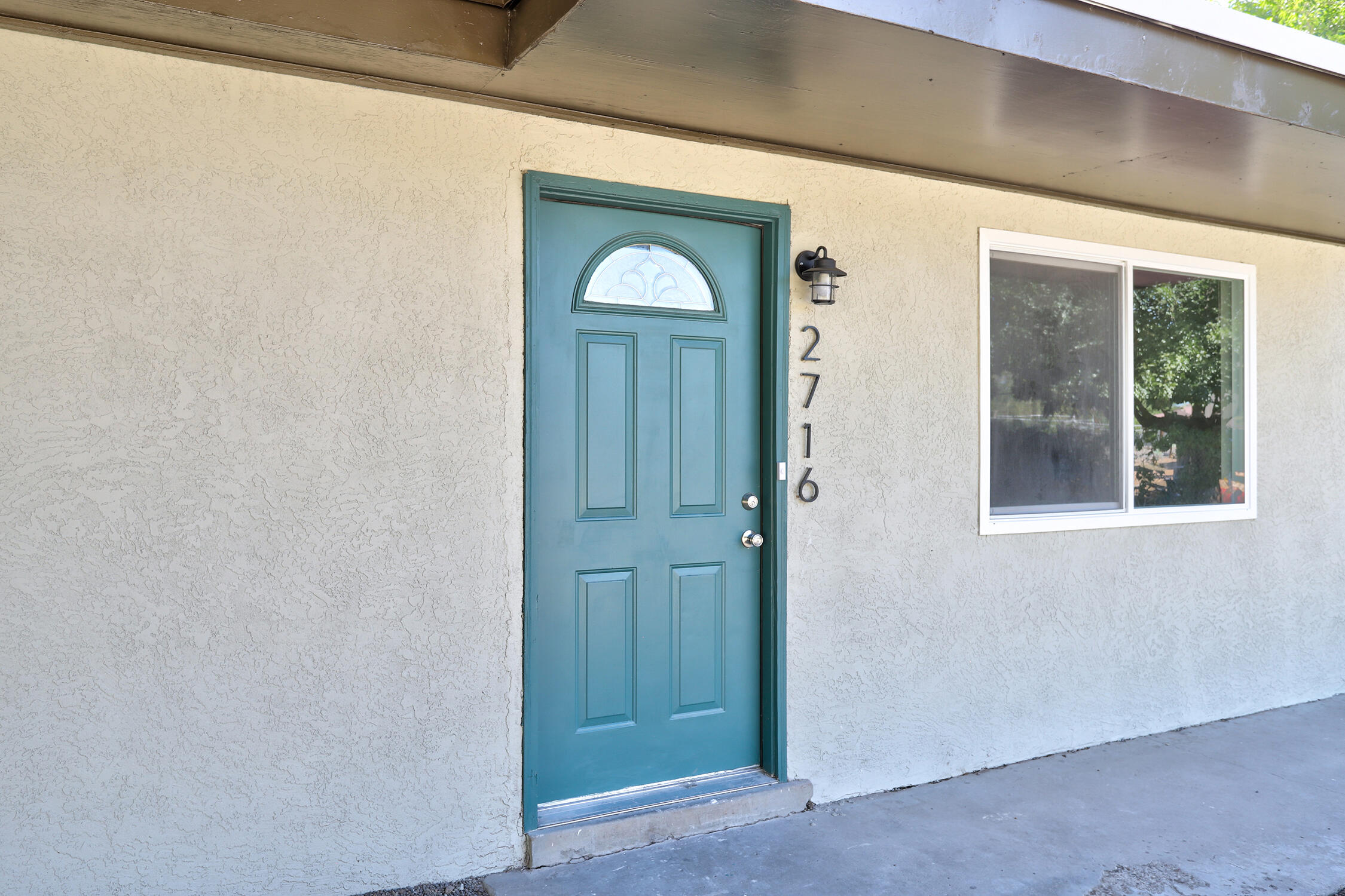 2716 COTTONWOOD Lane SW