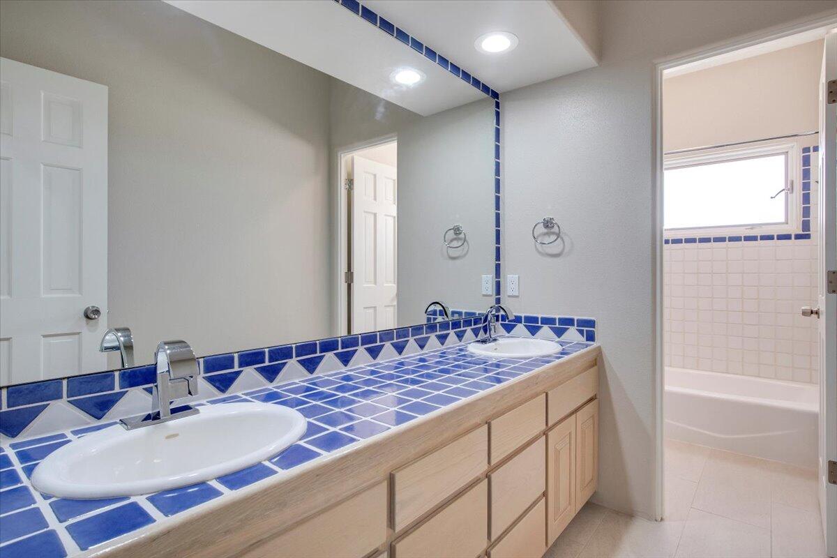 41 KIVA Loop