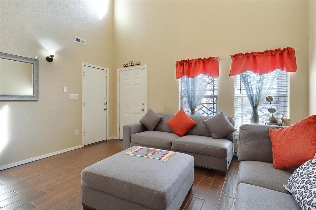 2119 HERMOSA CREEK Drive SW
