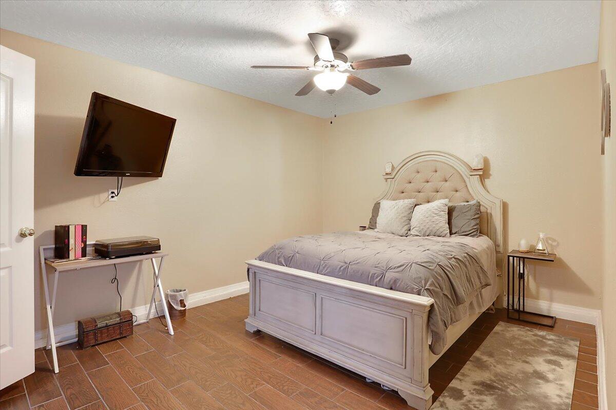 2119 HERMOSA CREEK Drive SW