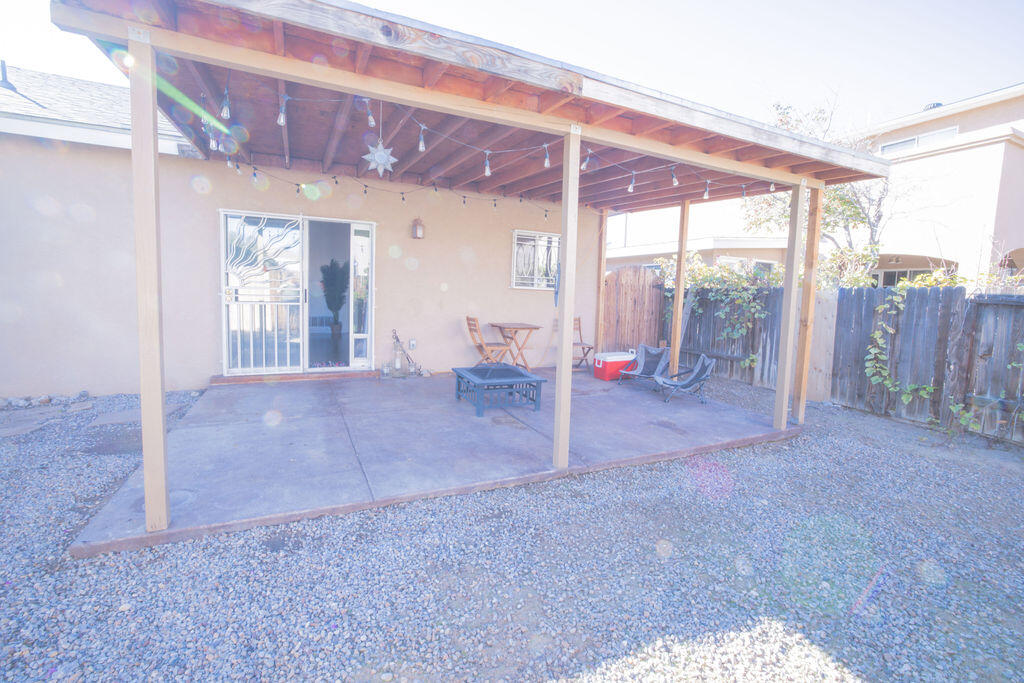1900 TIERRA DEL OSO Place NW