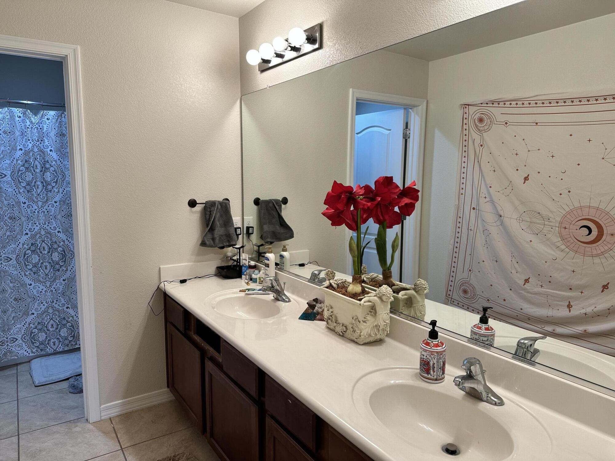 89 El Camino Loop NW