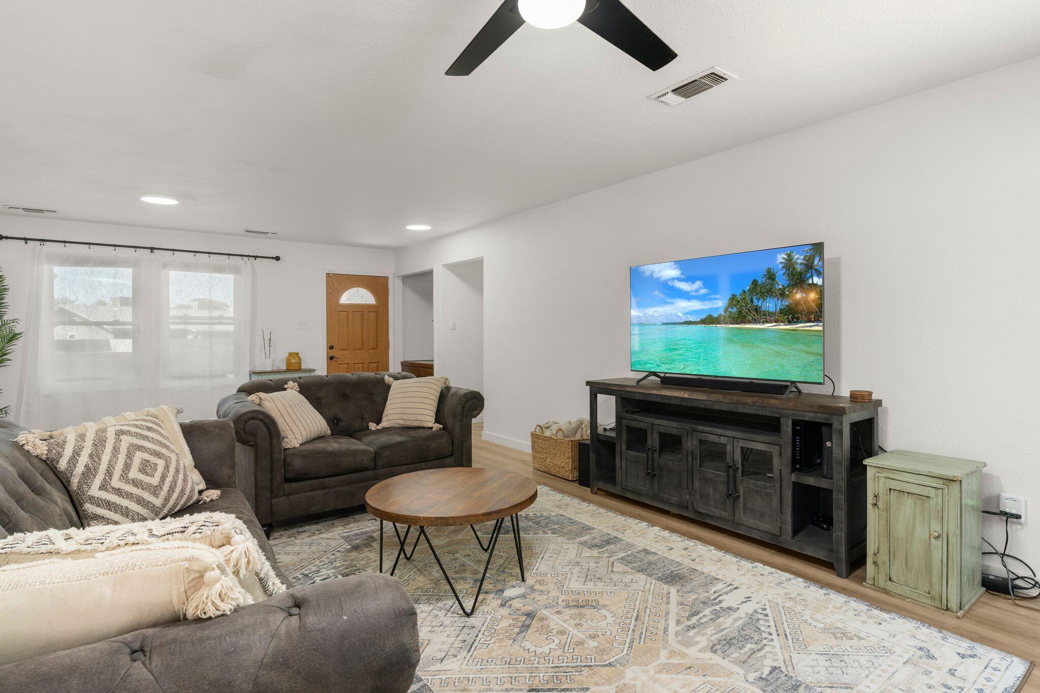 7333 LUELLA ANNE Drive NE