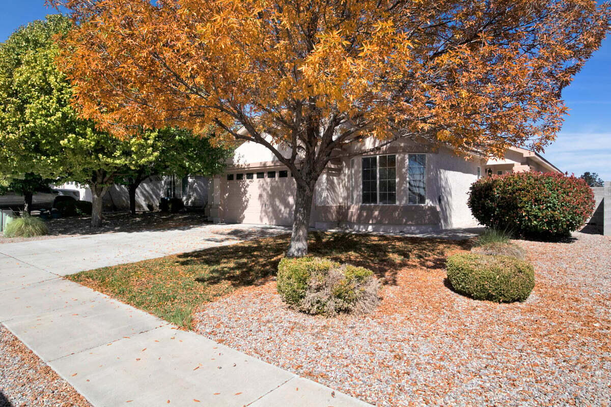 3325 HUNTERS MEADOWS Circle NE