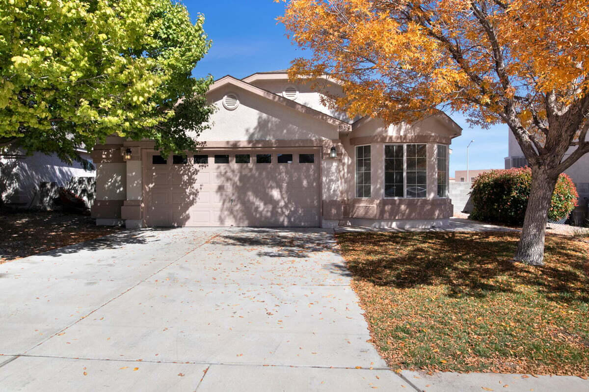 3325 HUNTERS MEADOWS Circle NE