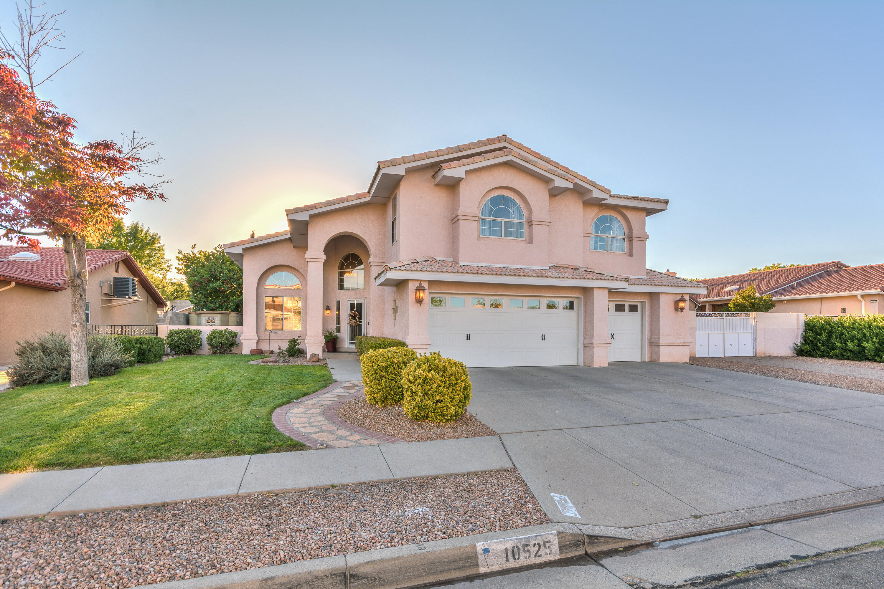 10525 Calle Alba NW