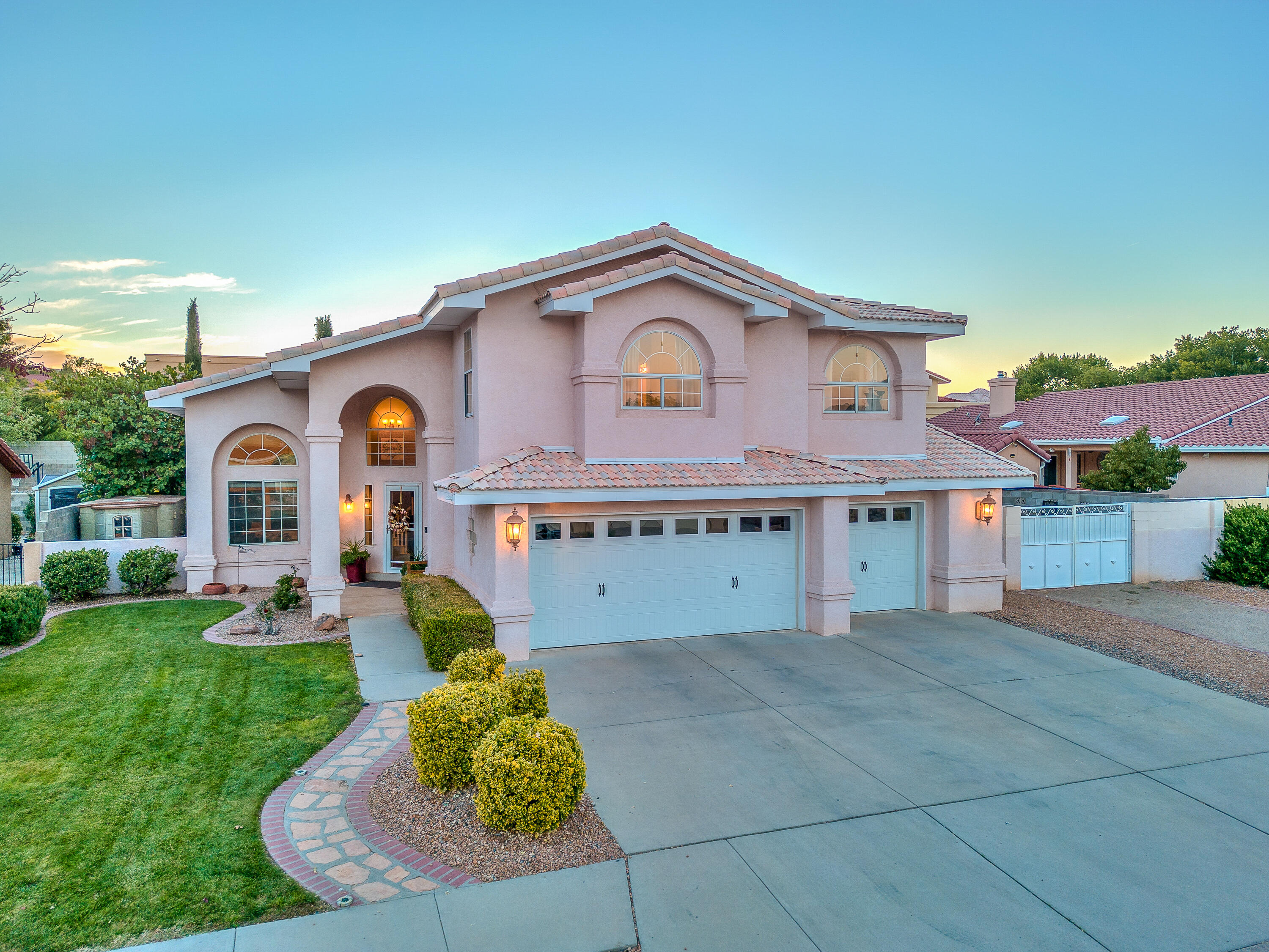 10525 Calle Alba NW