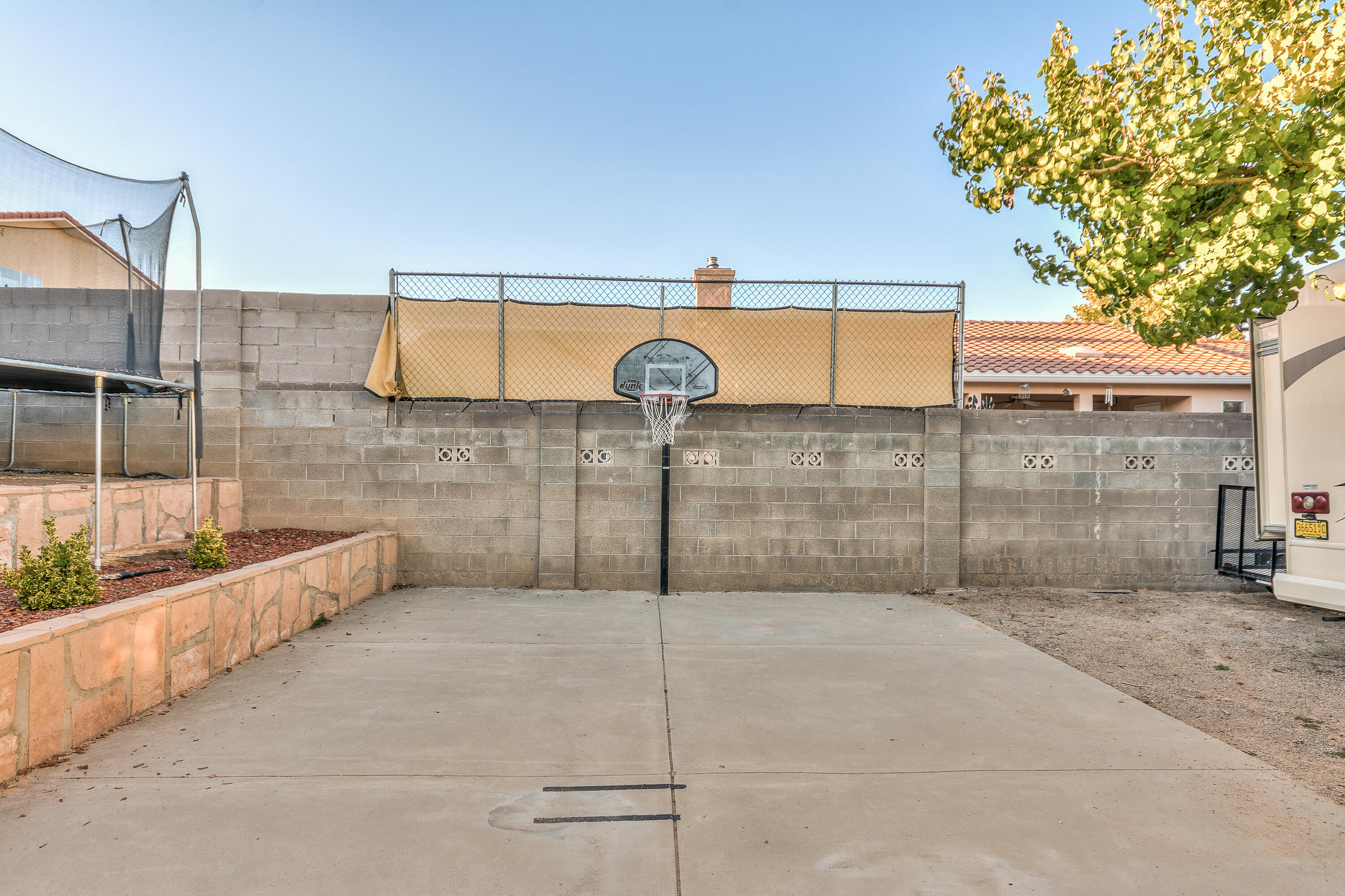 10525 Calle Alba NW