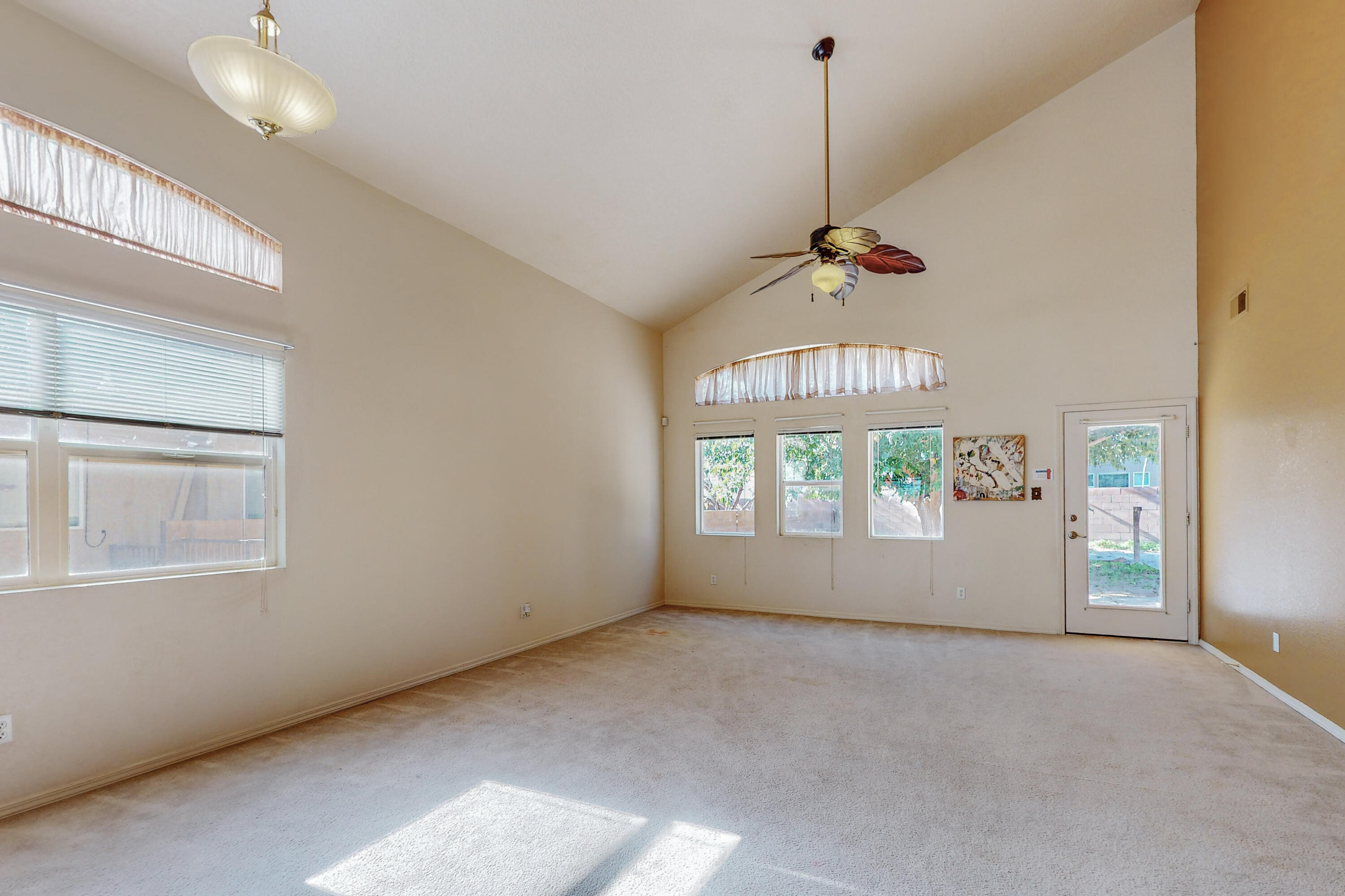 2921 DESERT SAGE Avenue SW