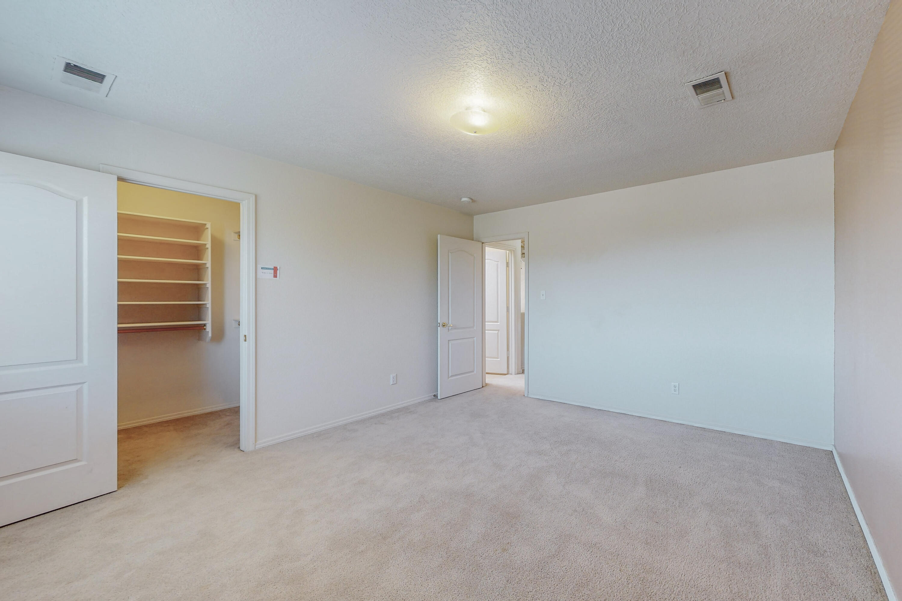 2921 DESERT SAGE Avenue SW