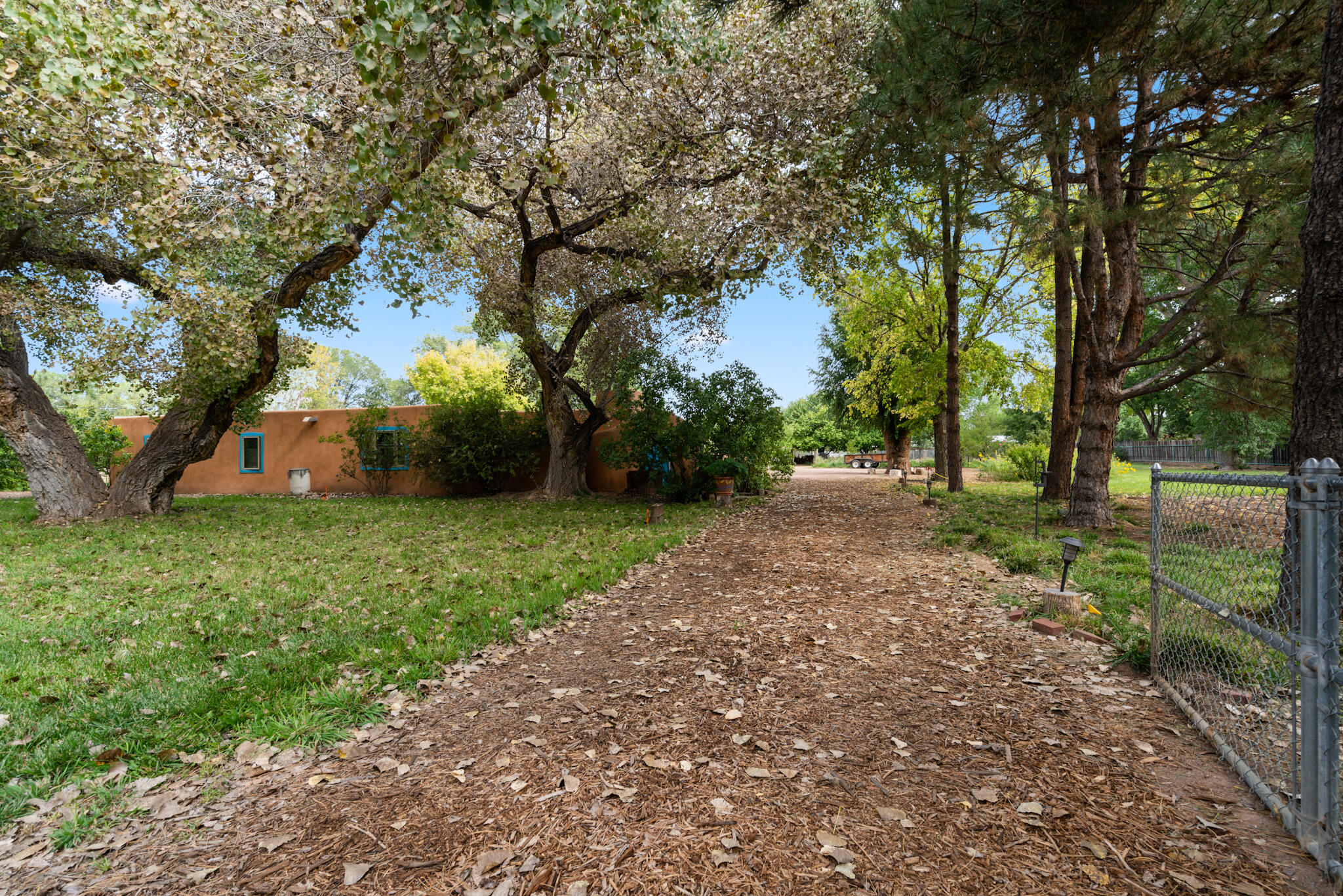 374 W MEADOWLARK Lane