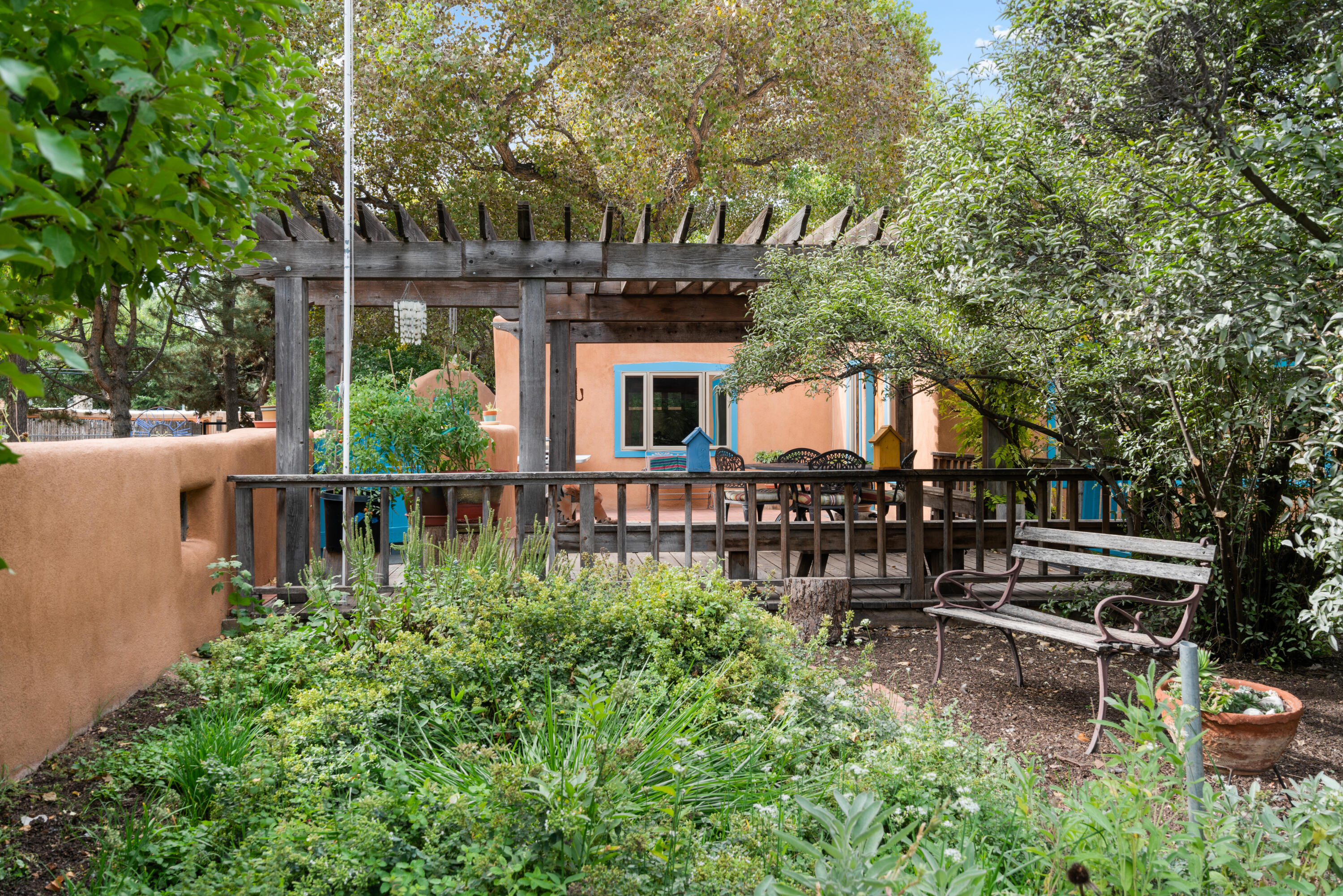 374 W MEADOWLARK Lane