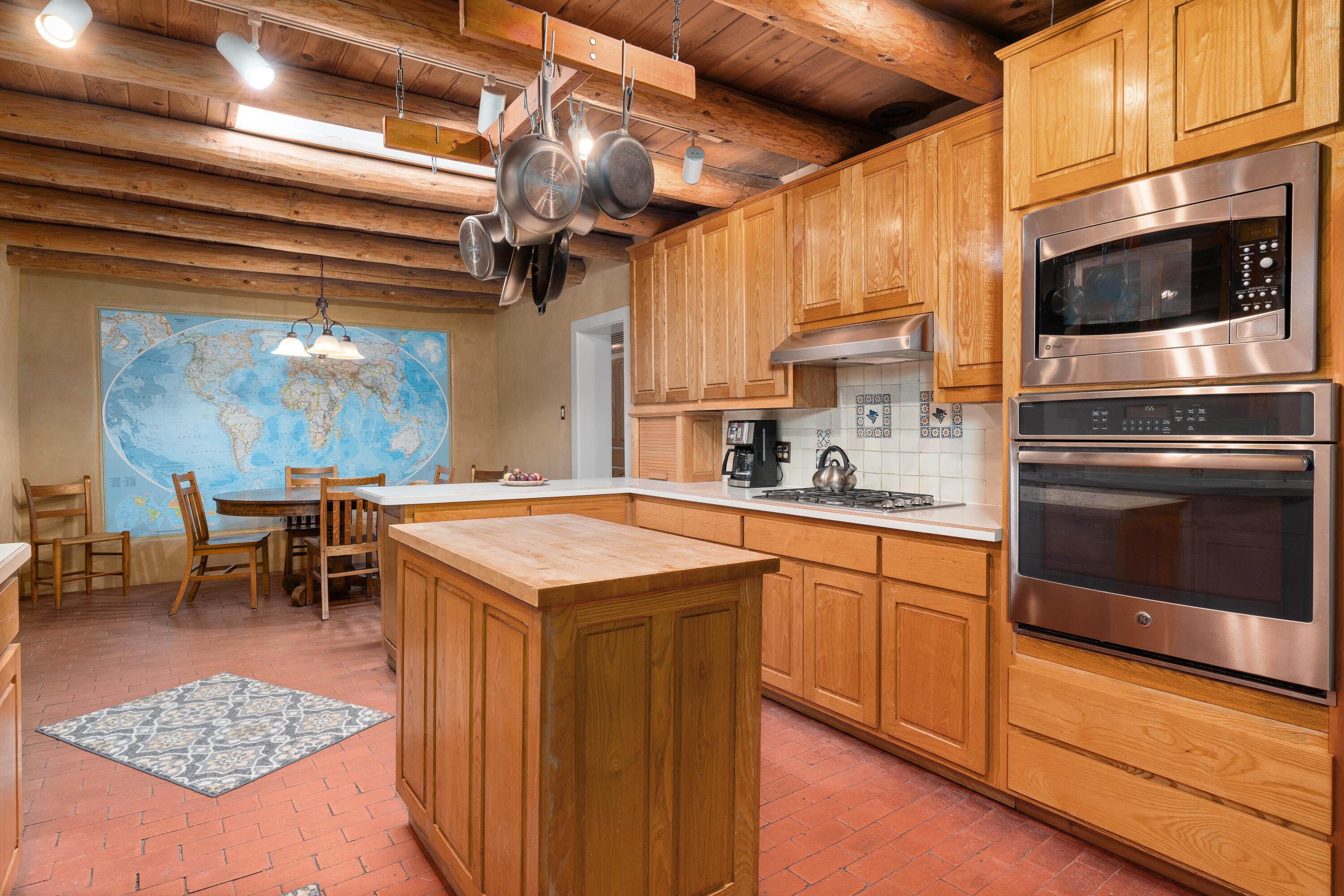 374 W MEADOWLARK Lane