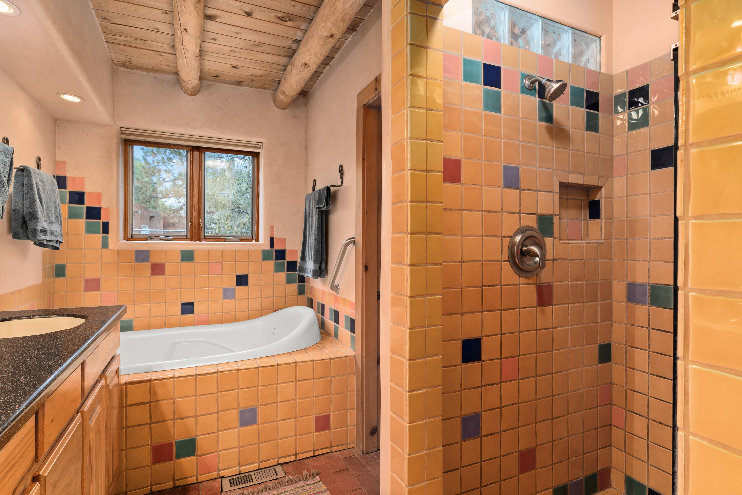 374 W MEADOWLARK Lane