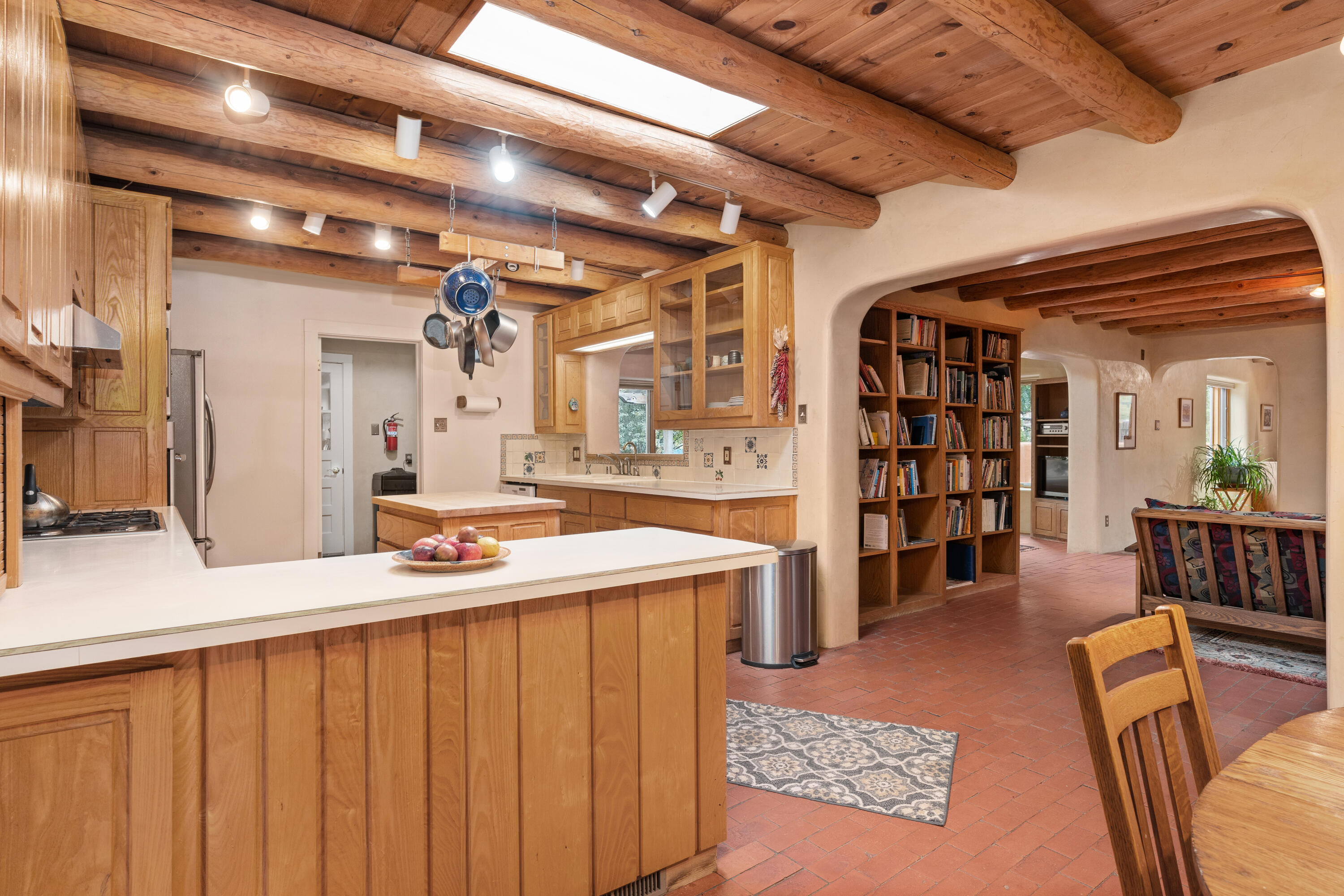 374 W MEADOWLARK Lane