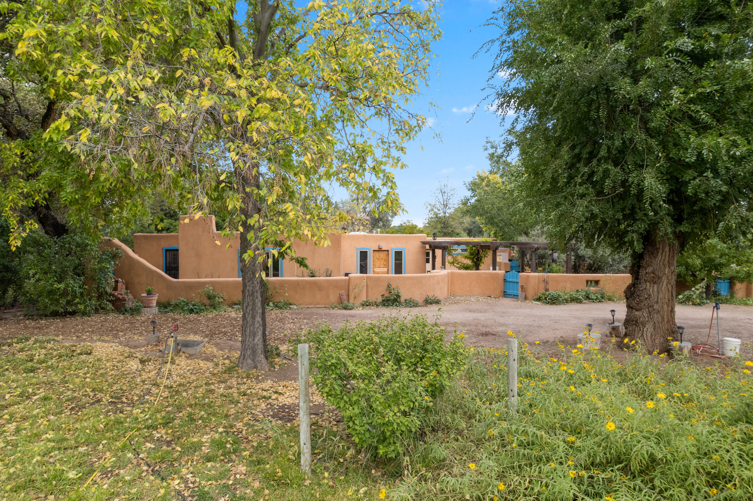 374 W MEADOWLARK Lane