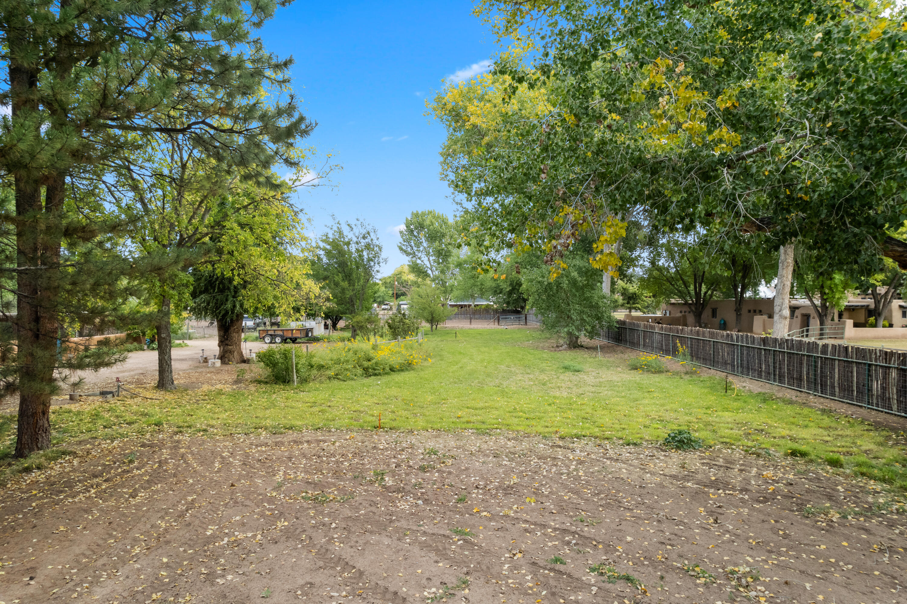 374 W MEADOWLARK Lane