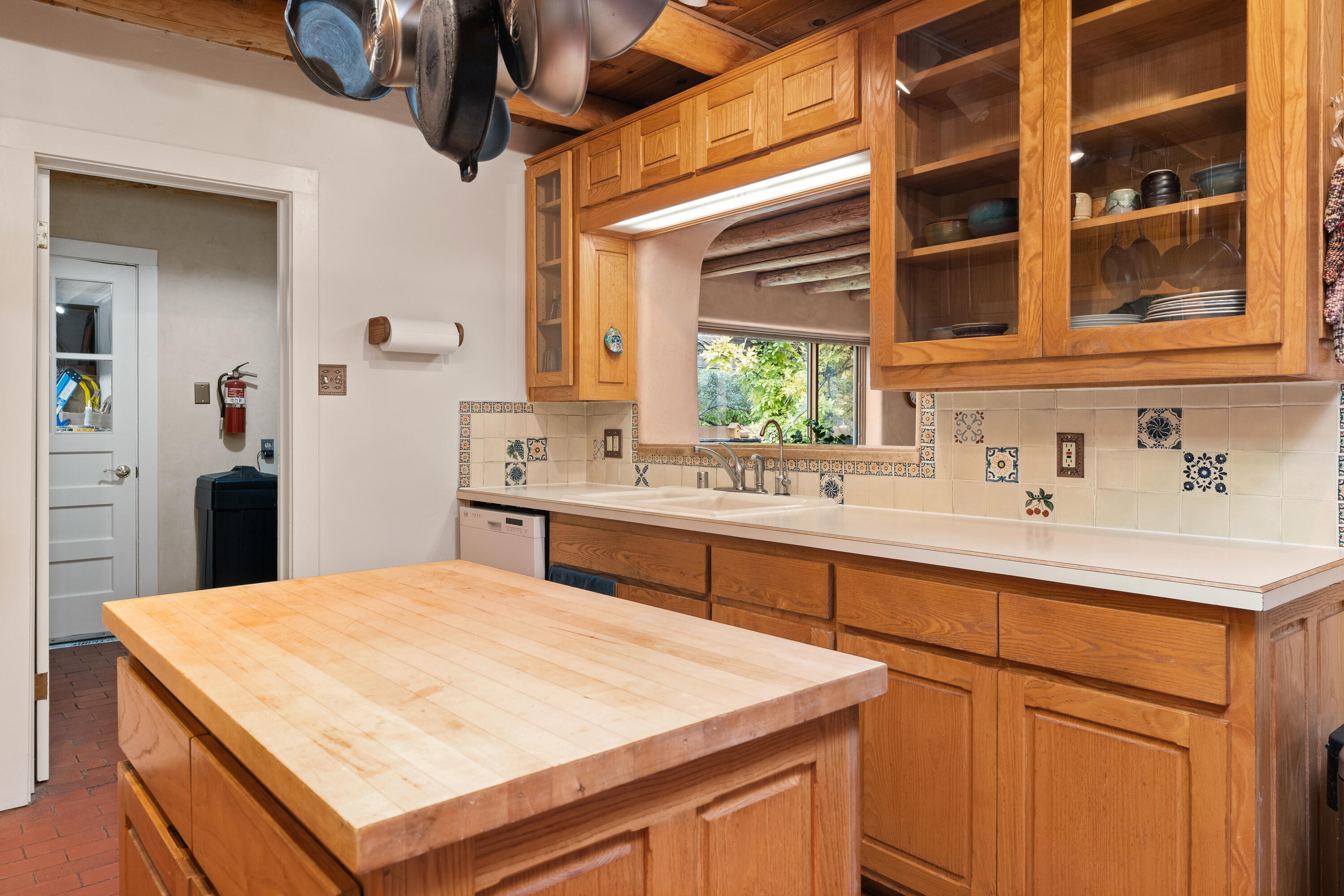 374 W MEADOWLARK Lane
