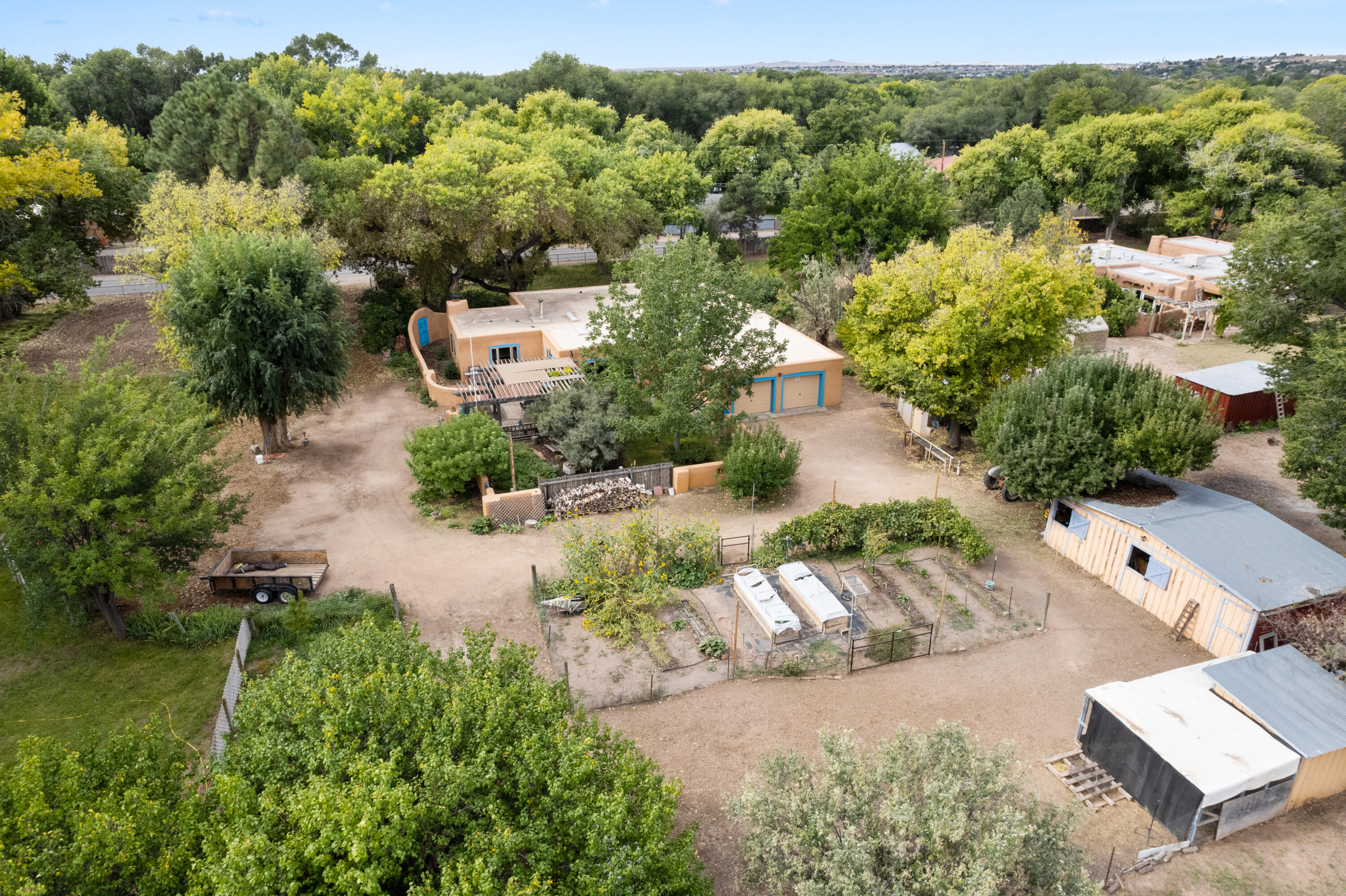 374 W MEADOWLARK Lane