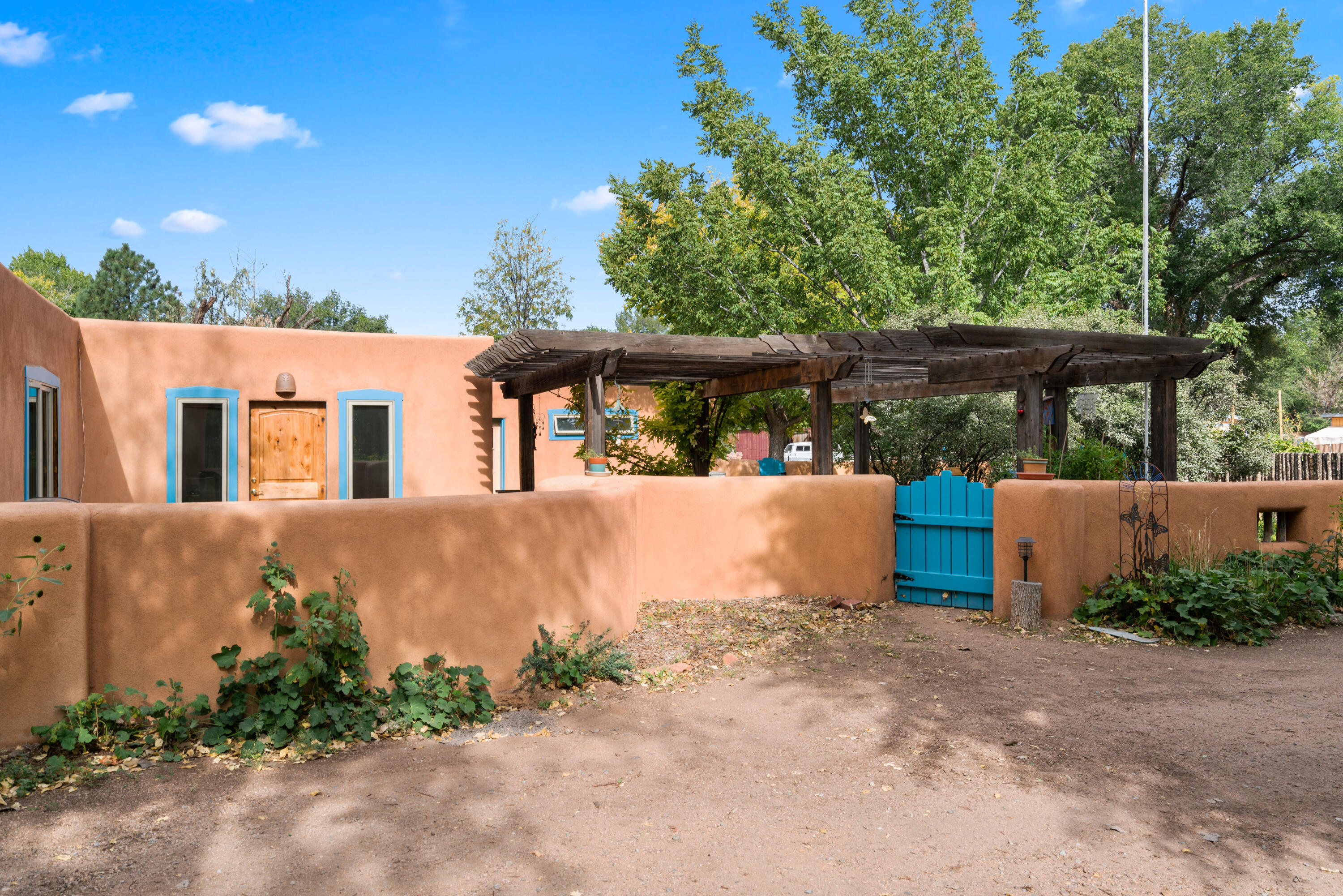 374 W MEADOWLARK Lane