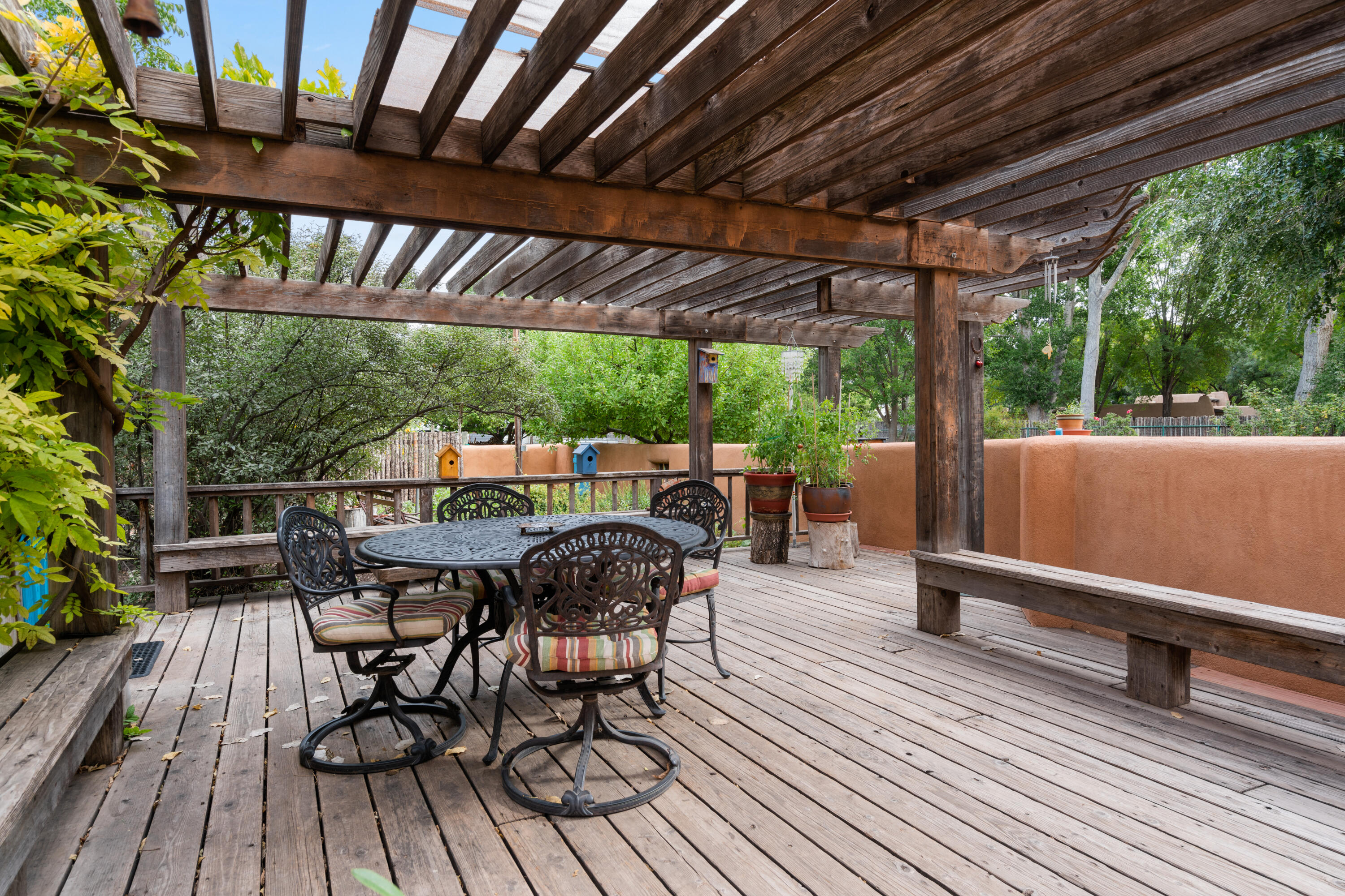 374 W MEADOWLARK Lane